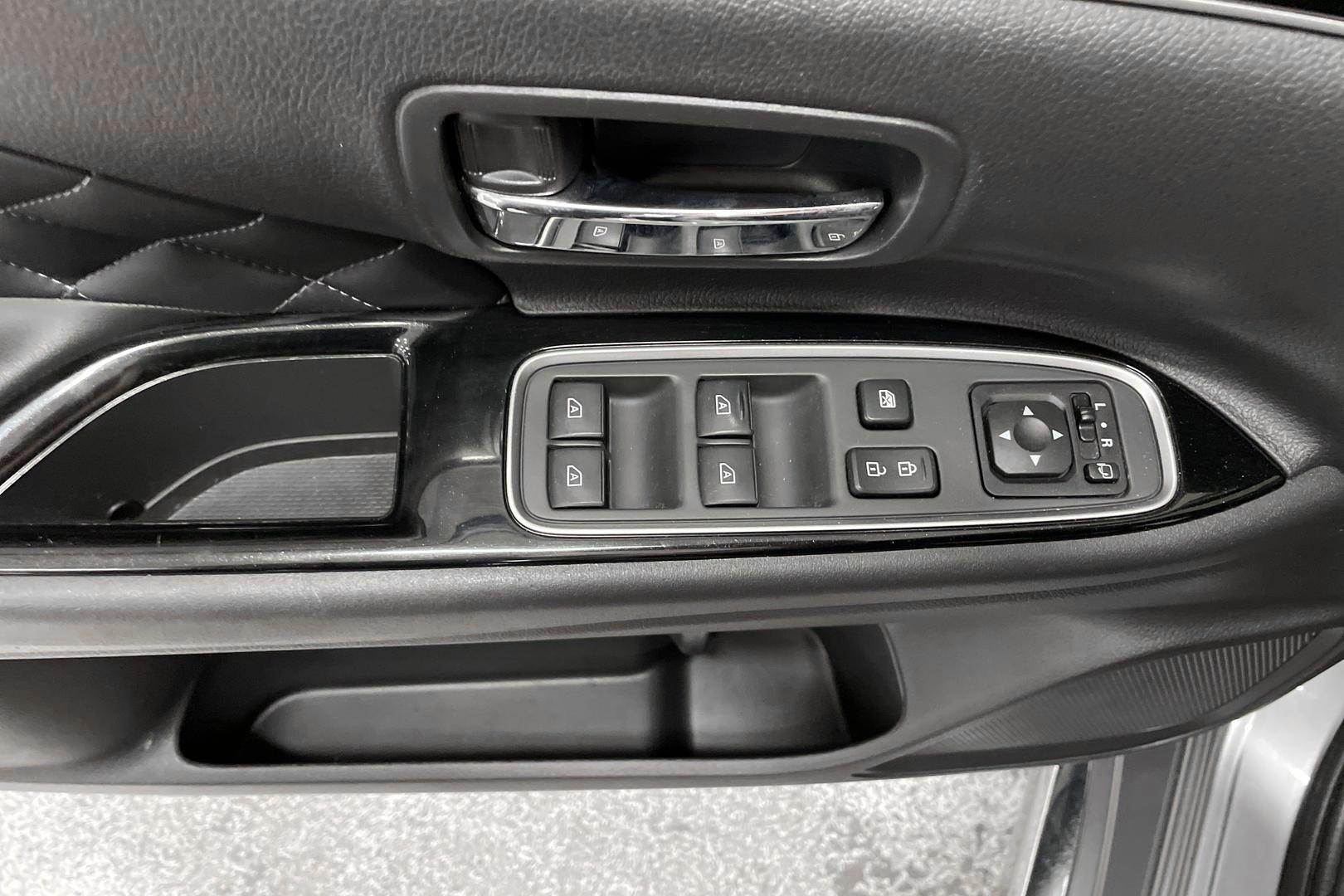 Mitsubishi Outlander PHEV 2020