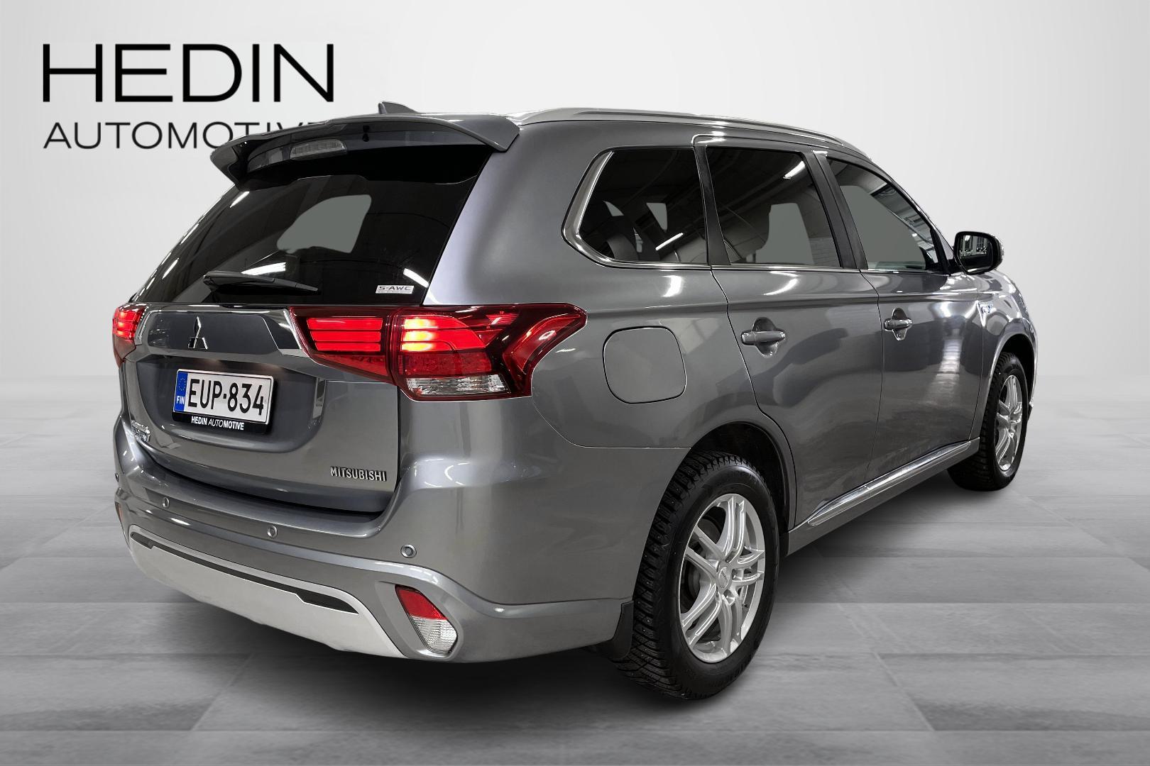 Mitsubishi Outlander PHEV 2020