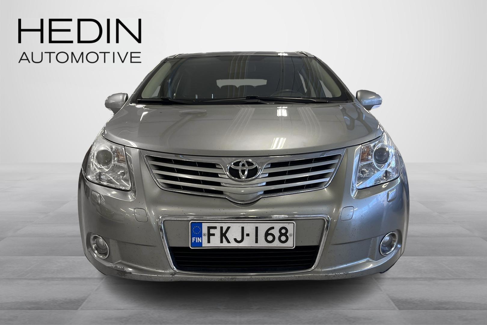 TOYOTA AVENSIS 2011