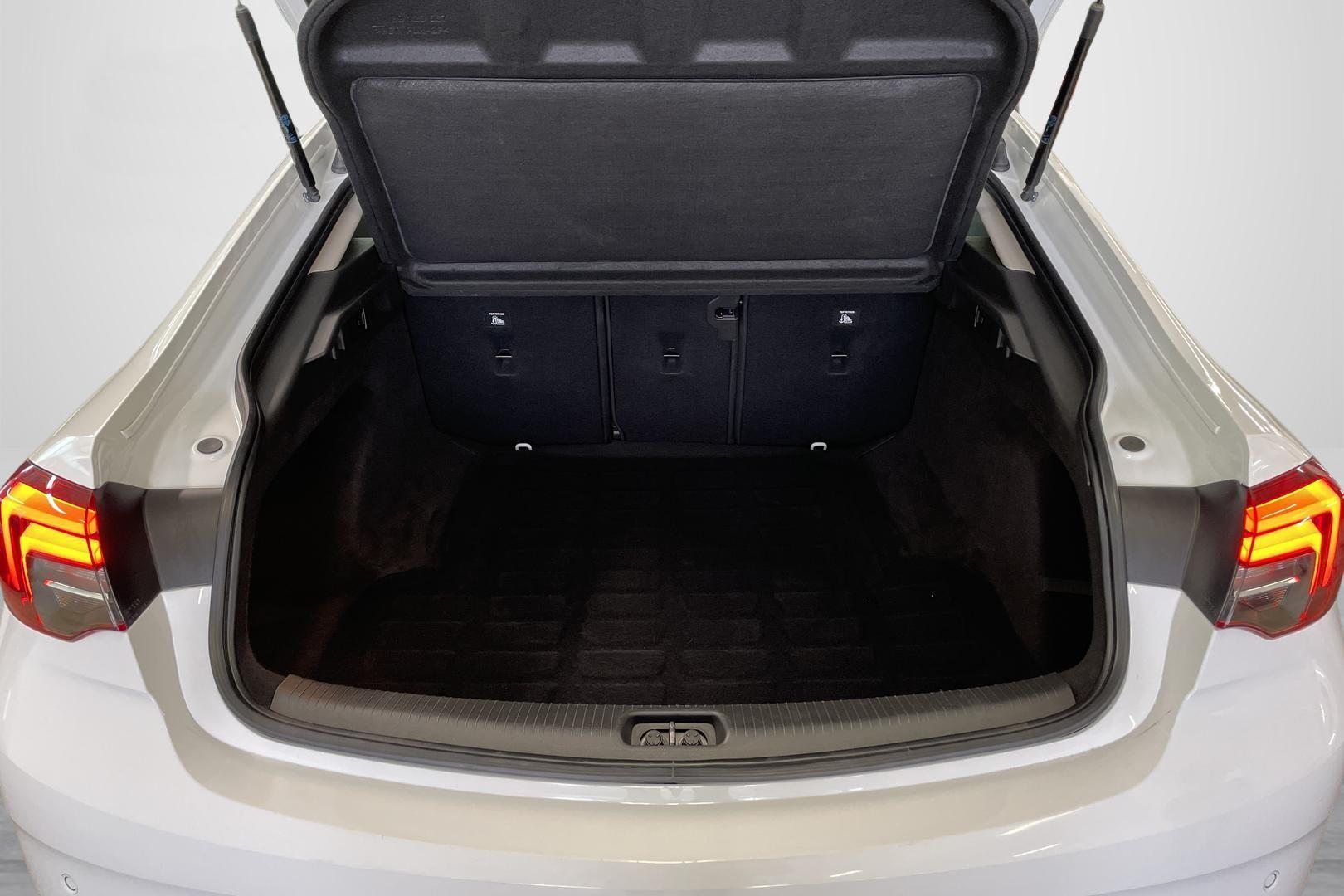 OPEL INSIGNIA 2022
