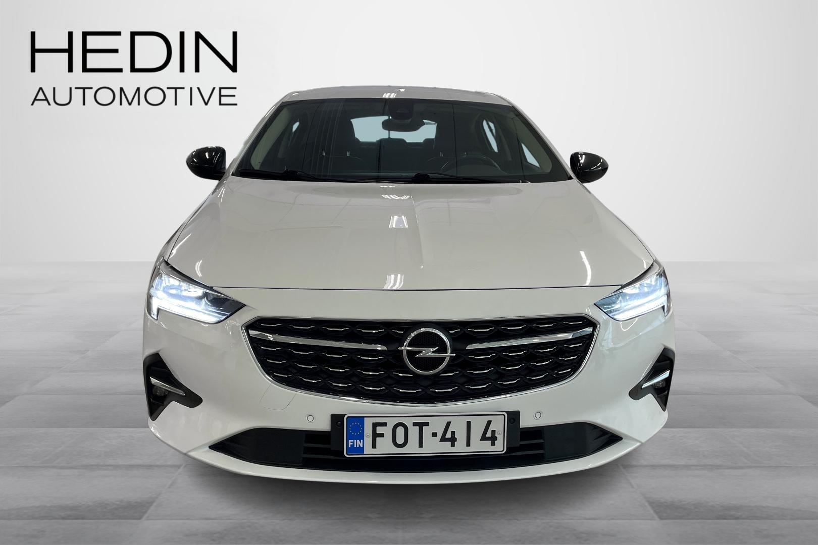 OPEL INSIGNIA 2022
