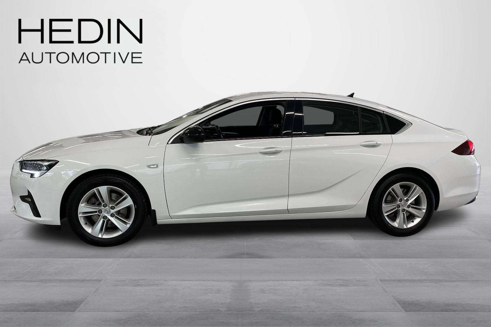 OPEL INSIGNIA 2022