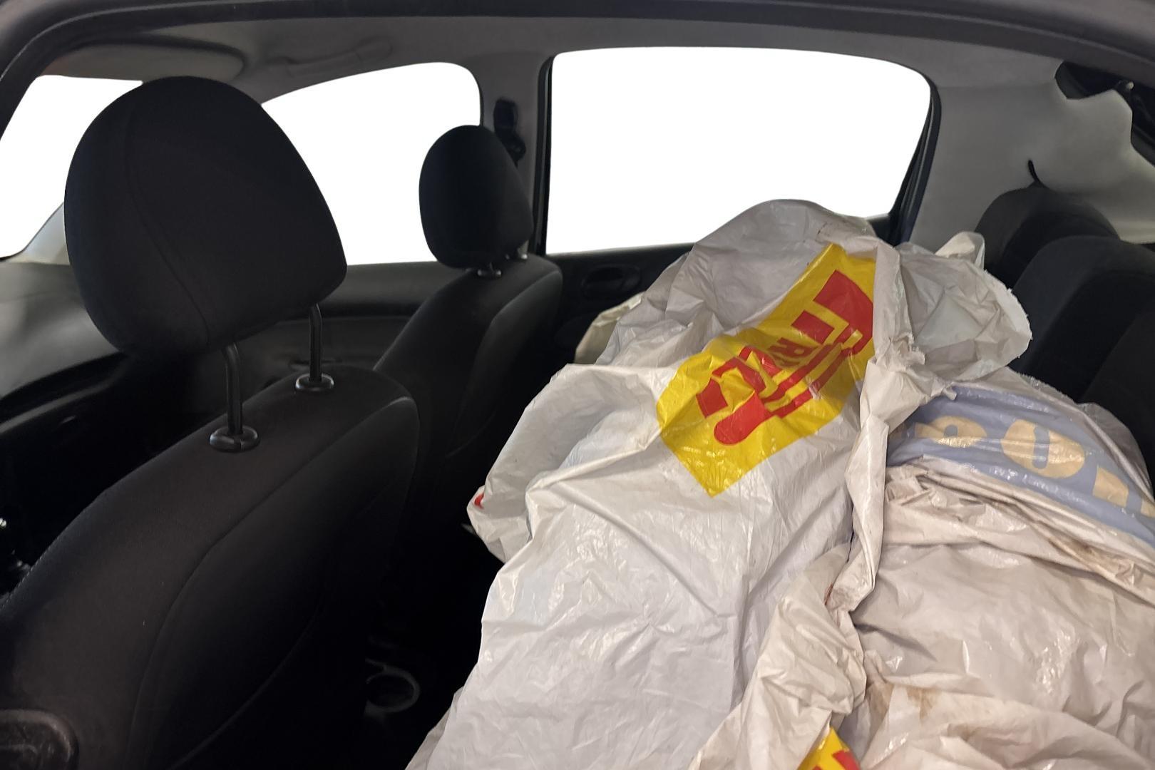 PEUGEOT 206+ 2010