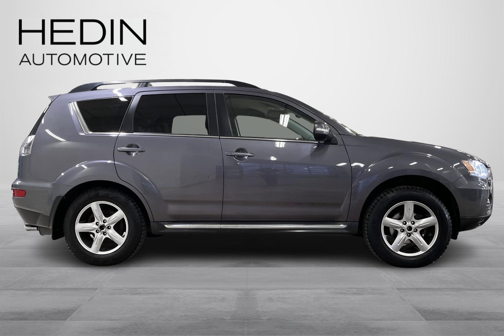 MITSUBISHI OUTLANDER 2011