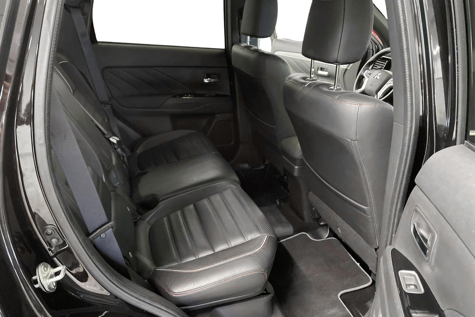 Mitsubishi Outlander PHEV 2018