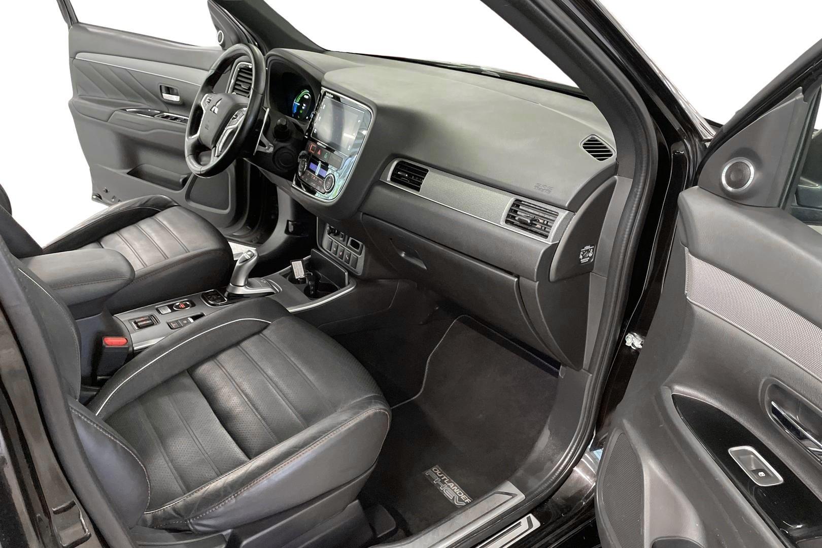 Mitsubishi Outlander PHEV 2018