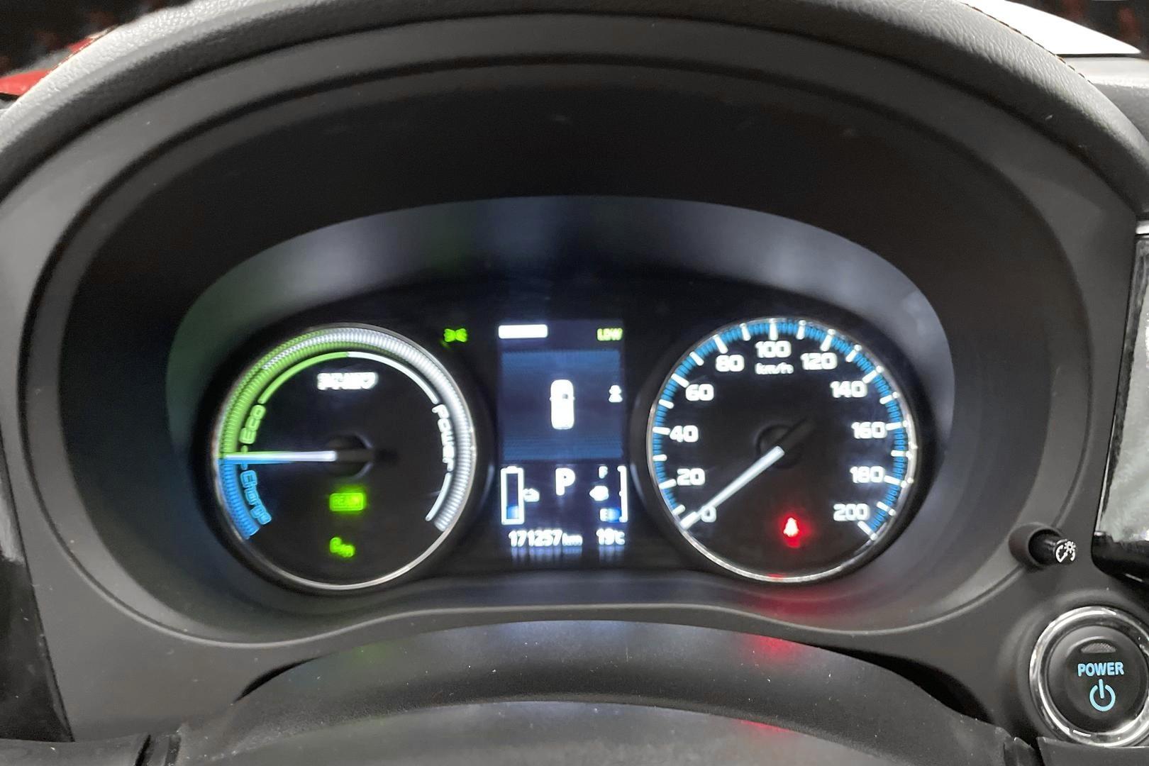 Mitsubishi Outlander PHEV 2018