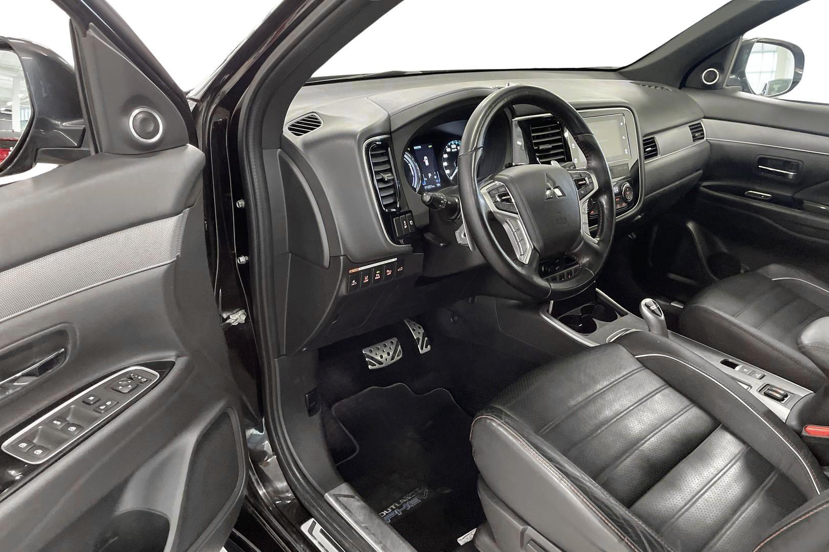 Mitsubishi Outlander PHEV 2018