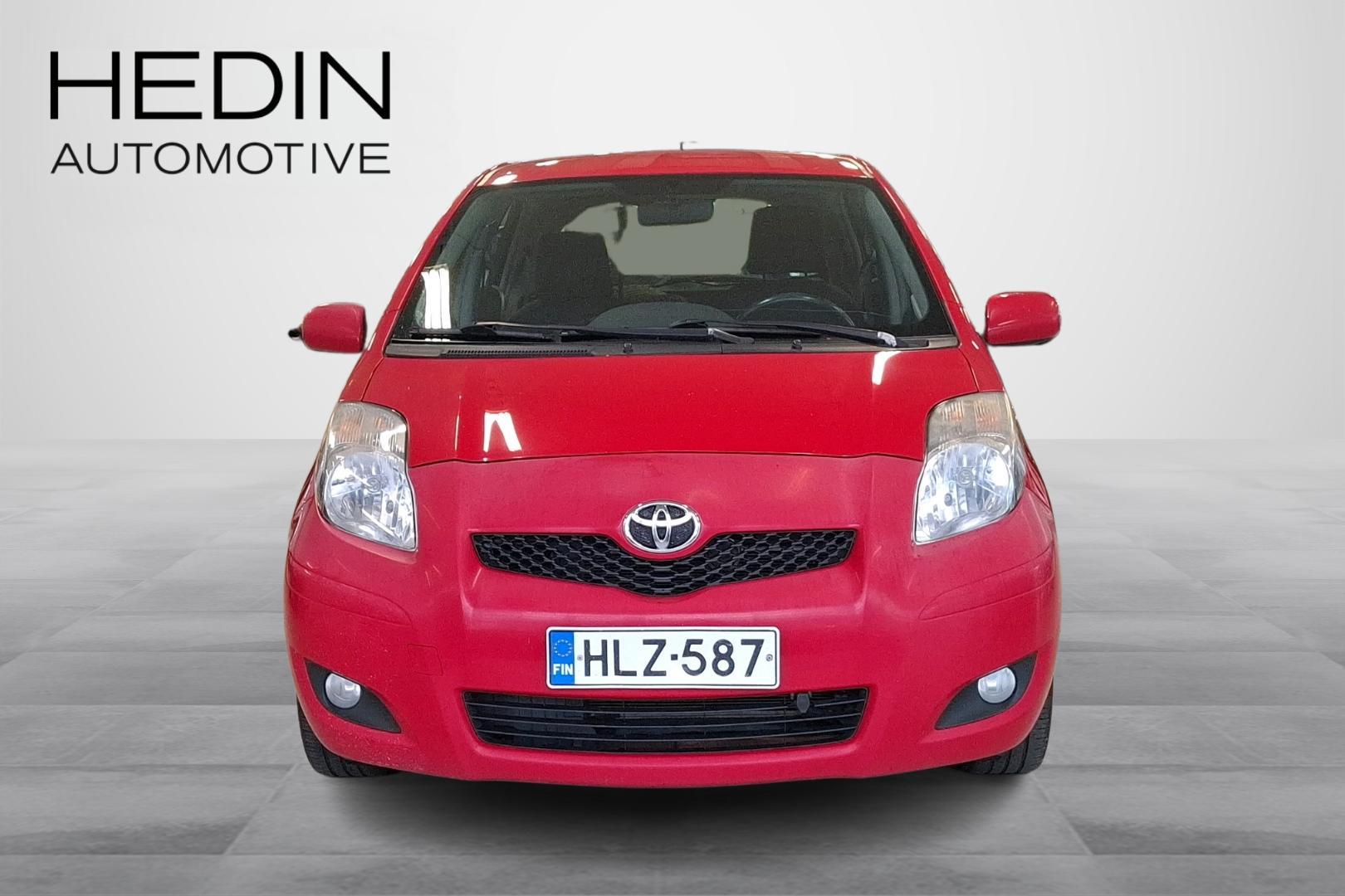 TOYOTA YARIS 2010