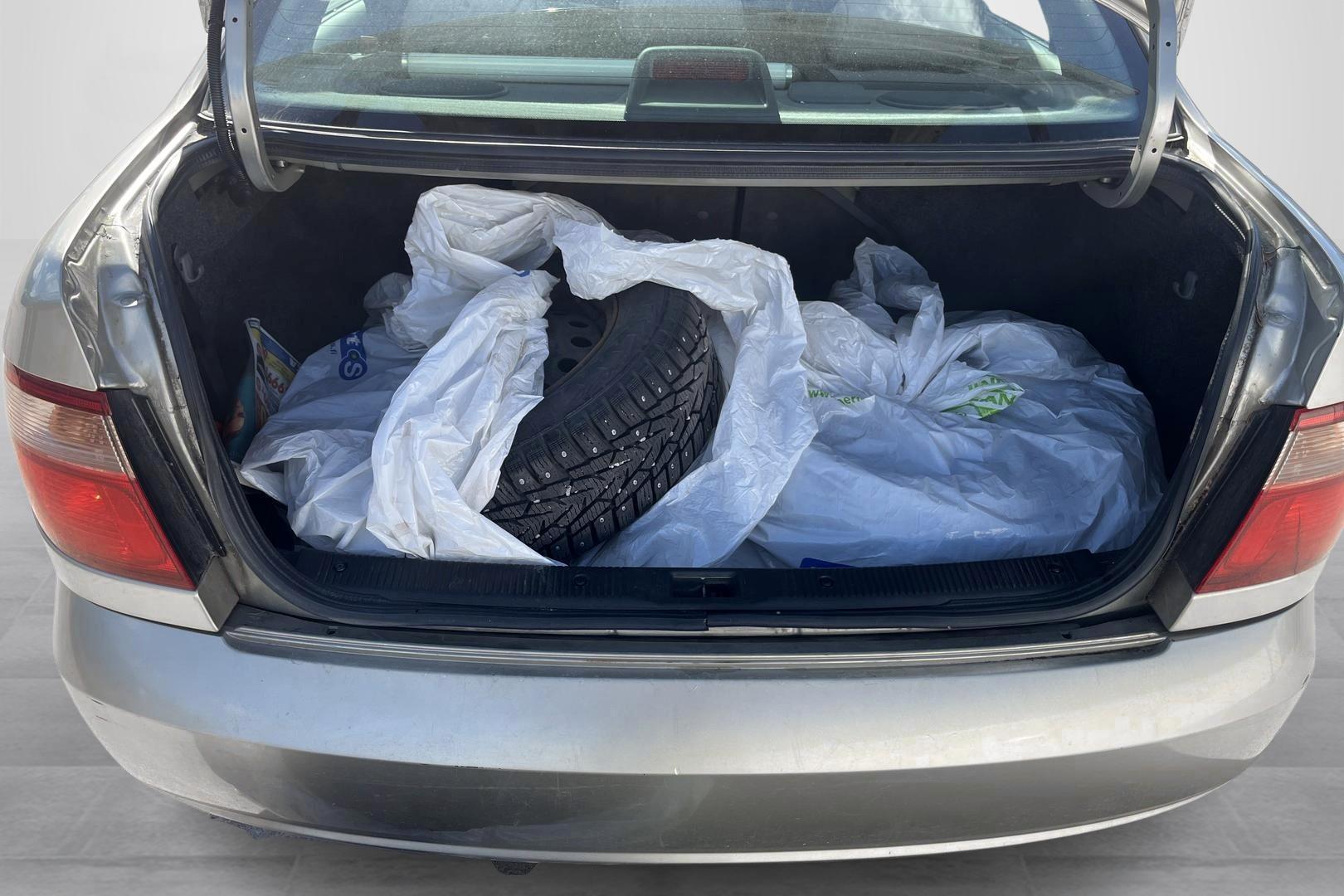 NISSAN ALMERA 2004