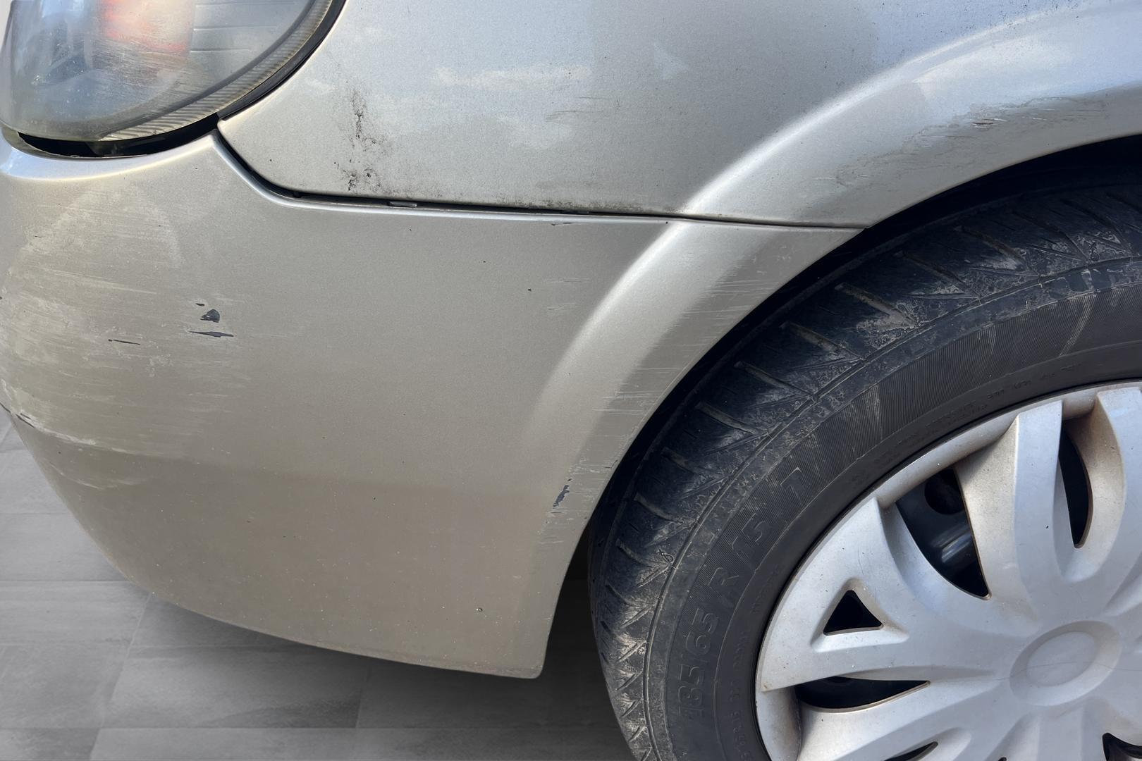 NISSAN ALMERA 2004