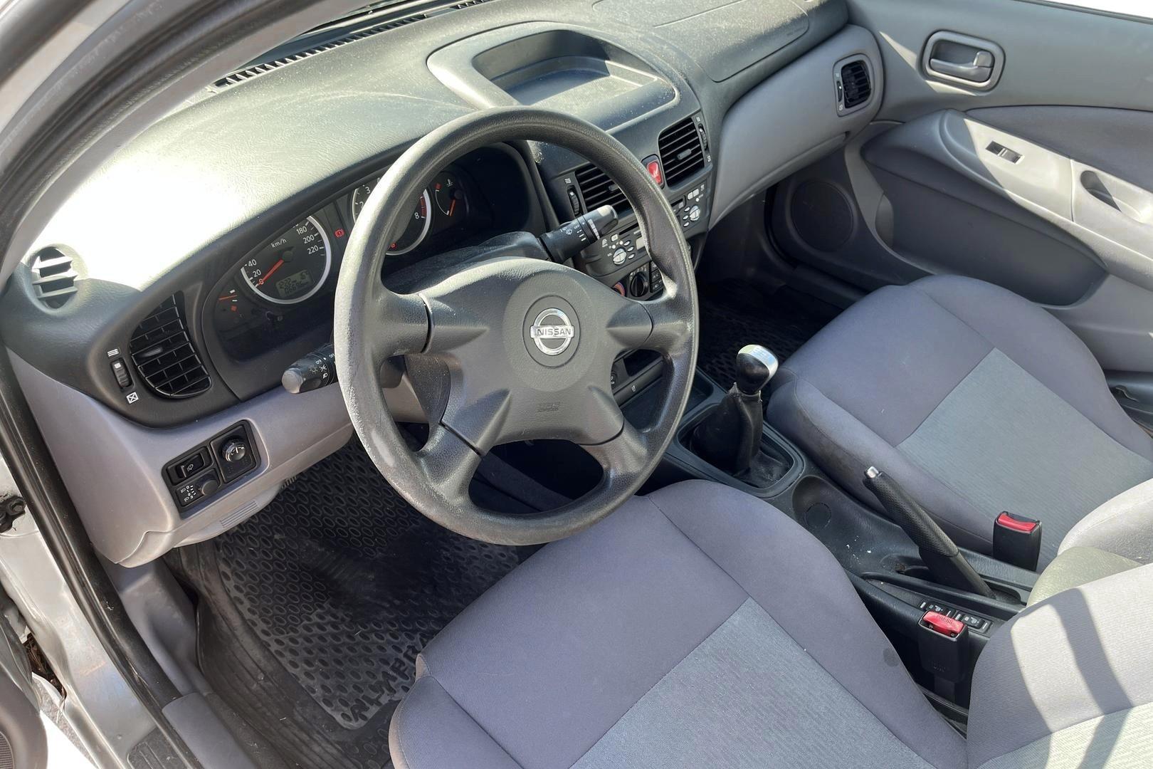 NISSAN ALMERA 2004