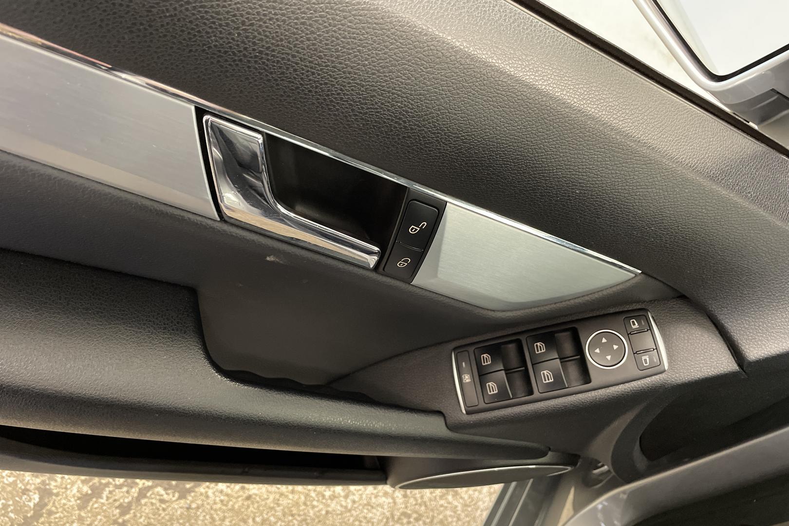 MERCEDES-BENZ C 2011