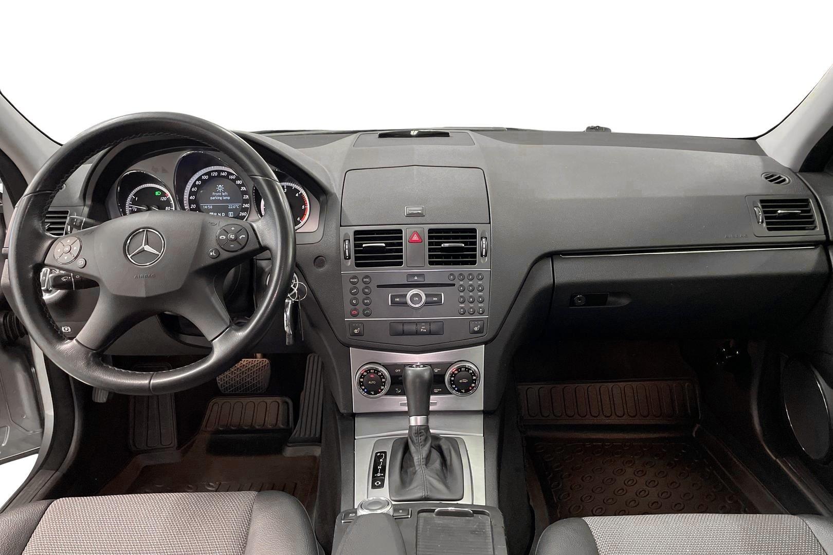 MERCEDES-BENZ C 2011