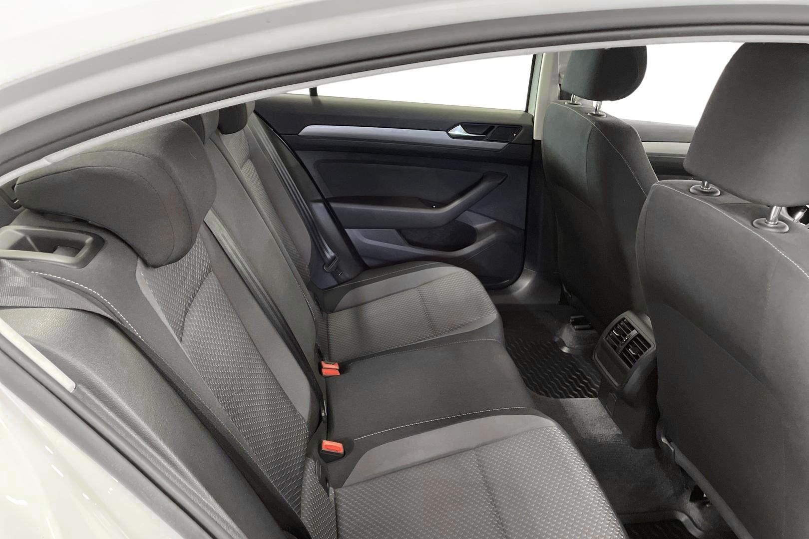 VOLKSWAGEN PASSAT 2018