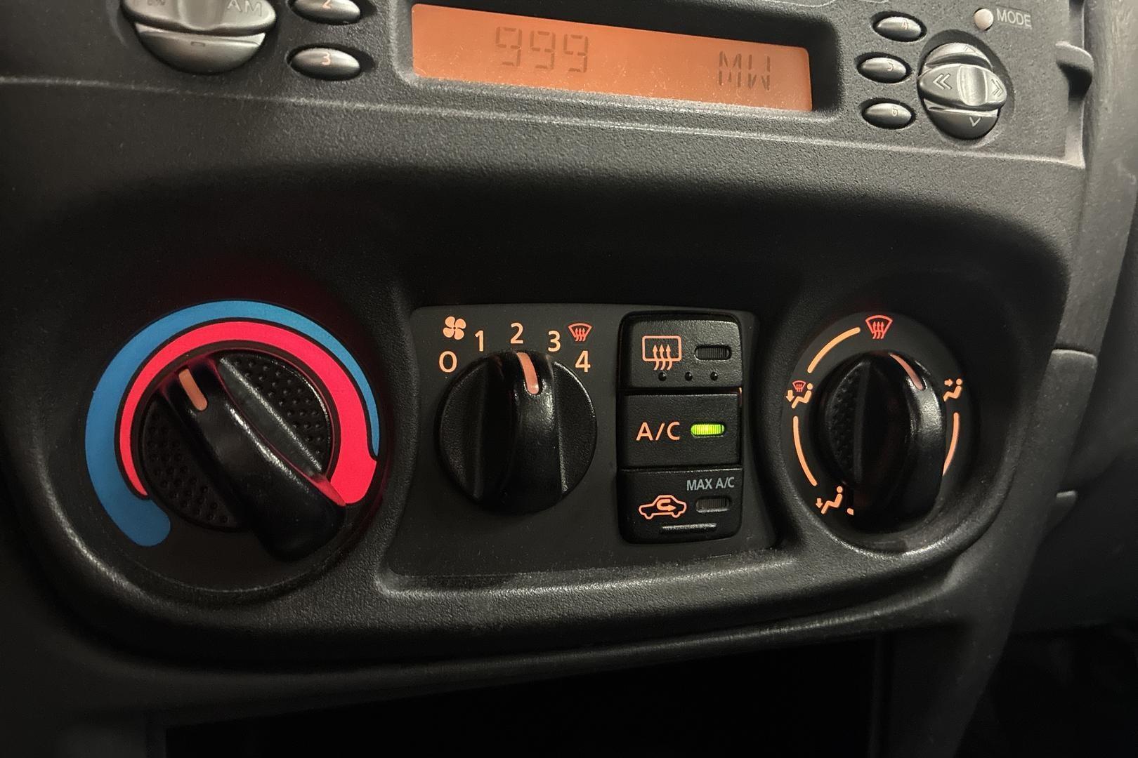 NISSAN ALMERA 2006