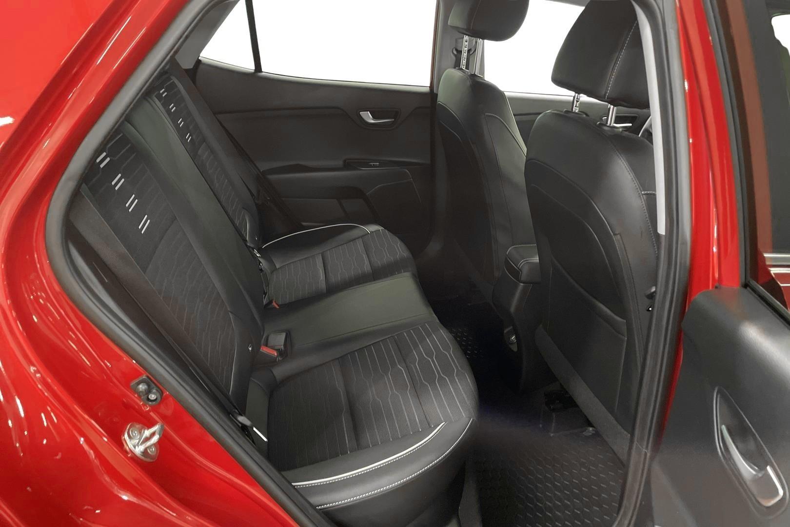 KIA STONIC 11