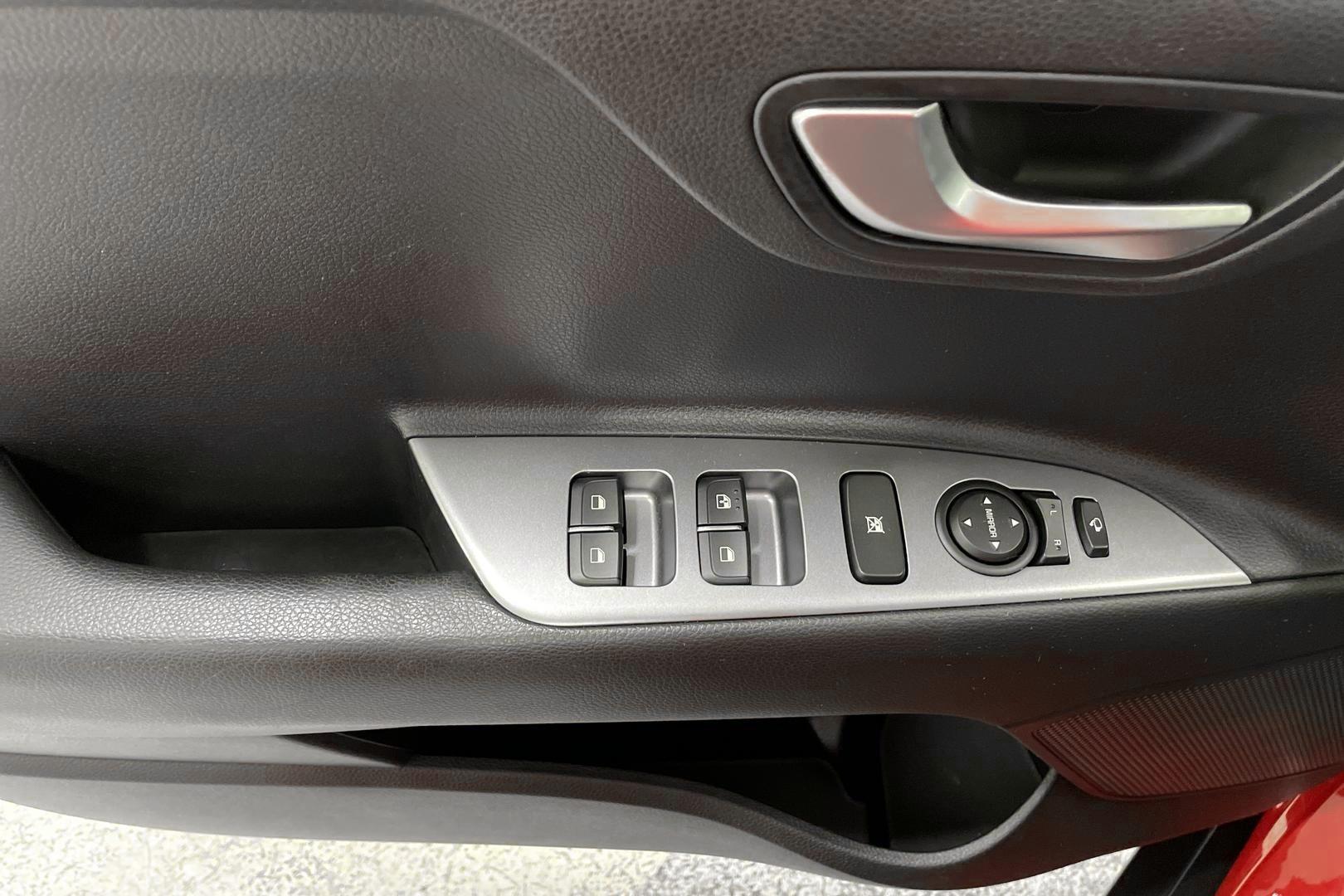 KIA STONIC 17