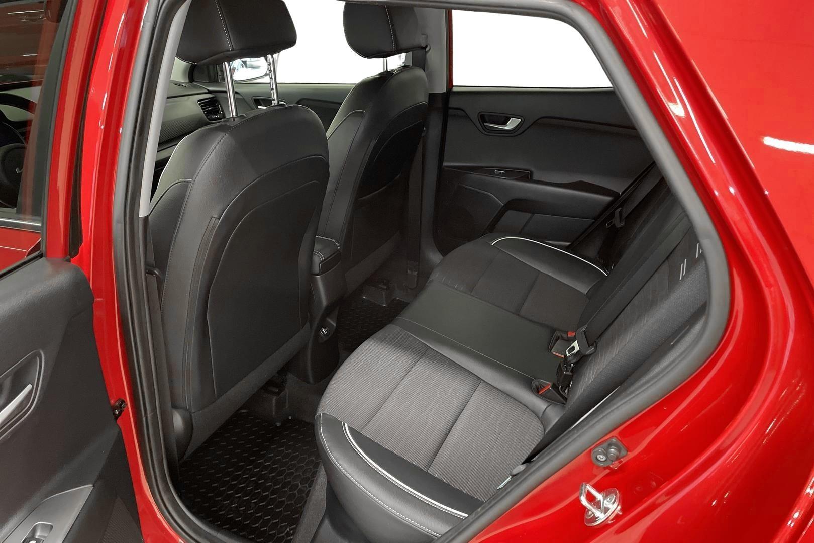 KIA STONIC 9