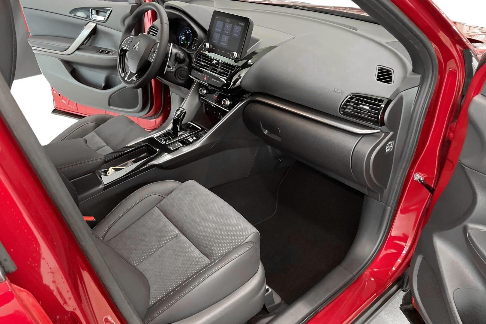 MITSUBISHI Eclipse Cross 2025