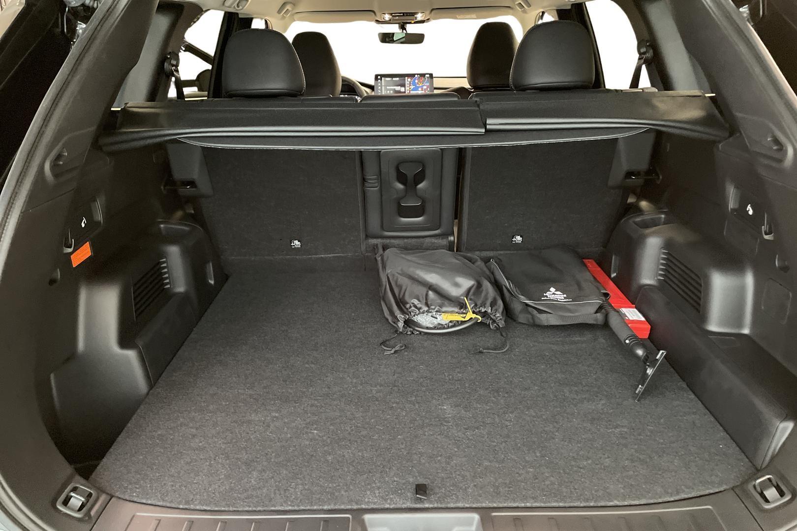 MITSUBISHI OUTLANDER 2025