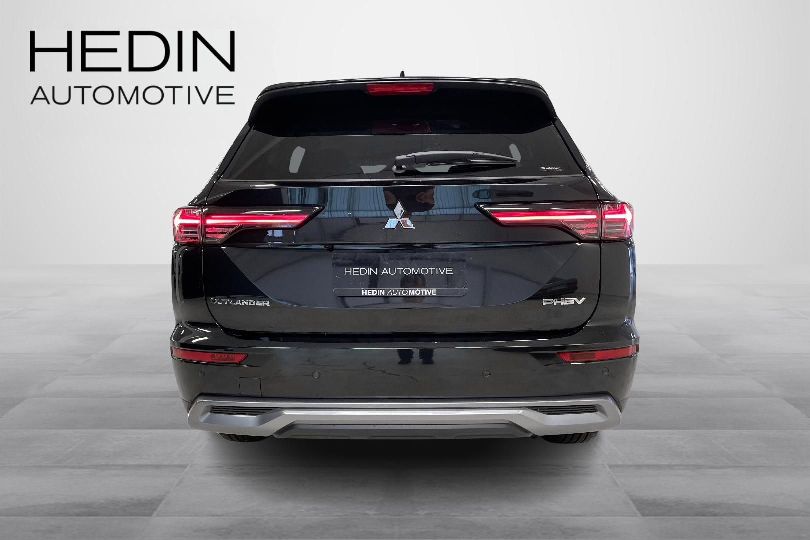 MITSUBISHI OUTLANDER 2025