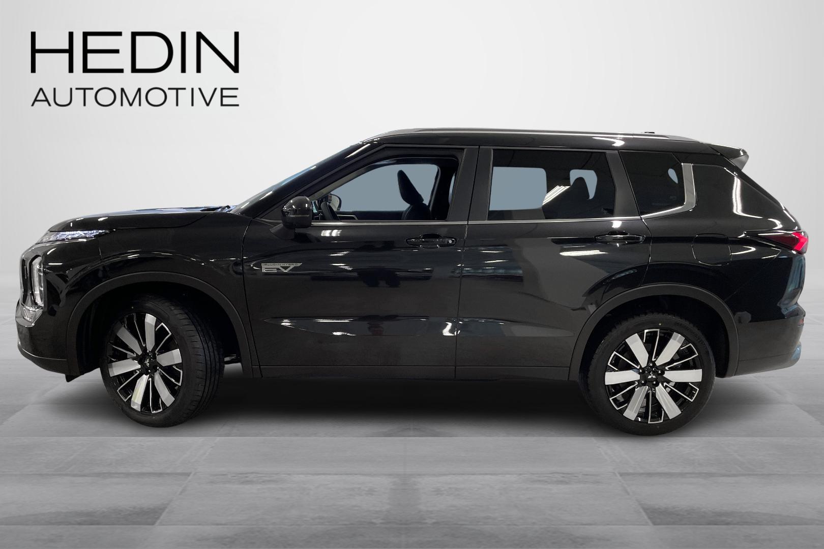 MITSUBISHI OUTLANDER 2025