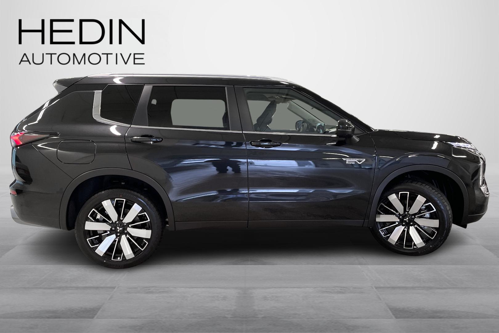 MITSUBISHI OUTLANDER 2025