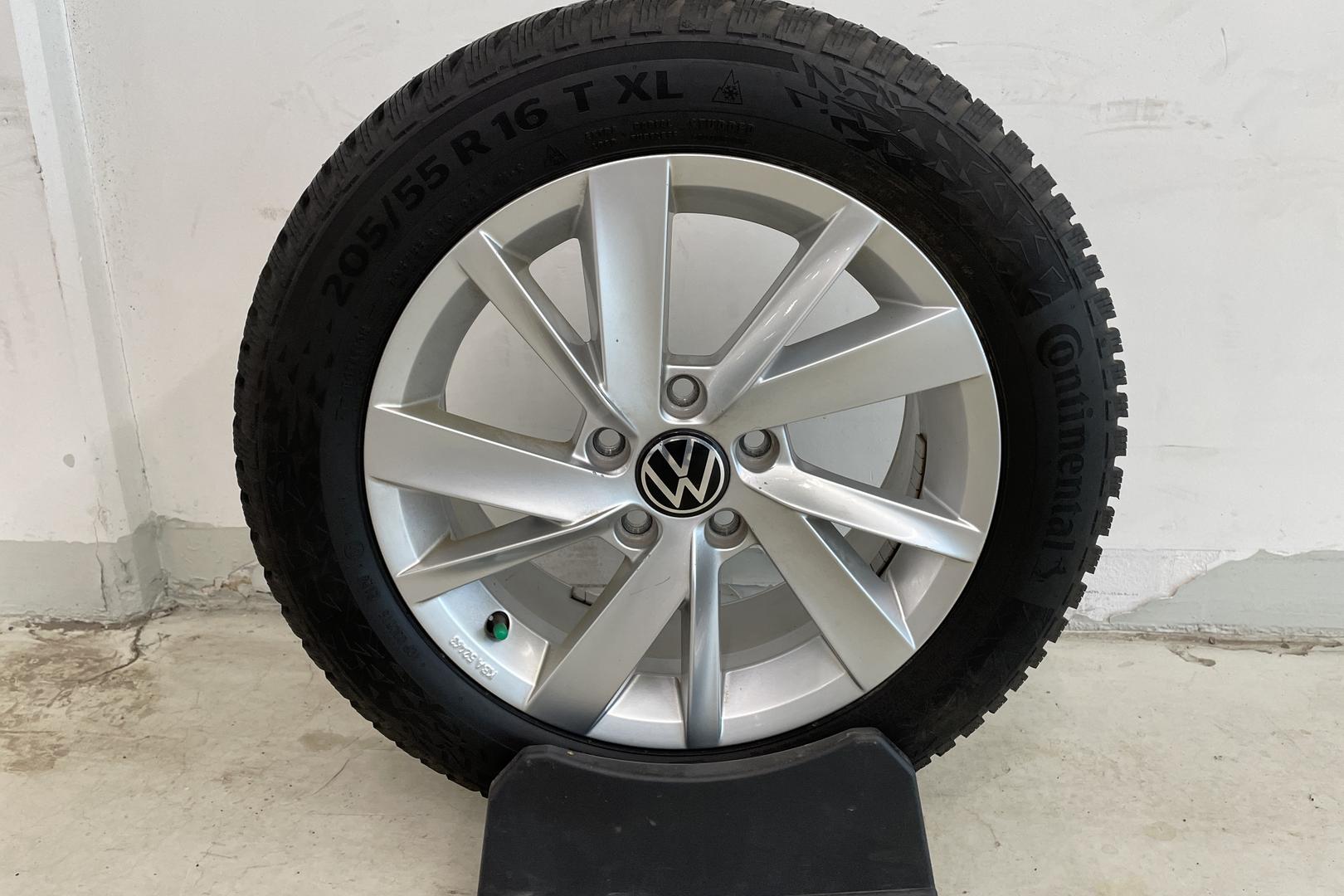 Volkswagen Golf 2021