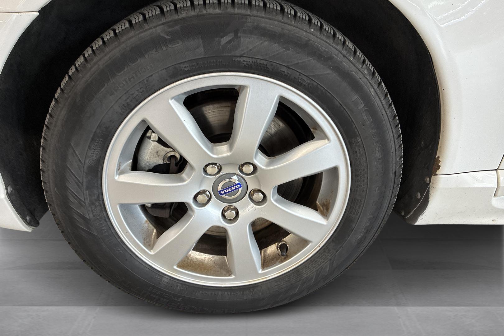 VOLVO V70 2014