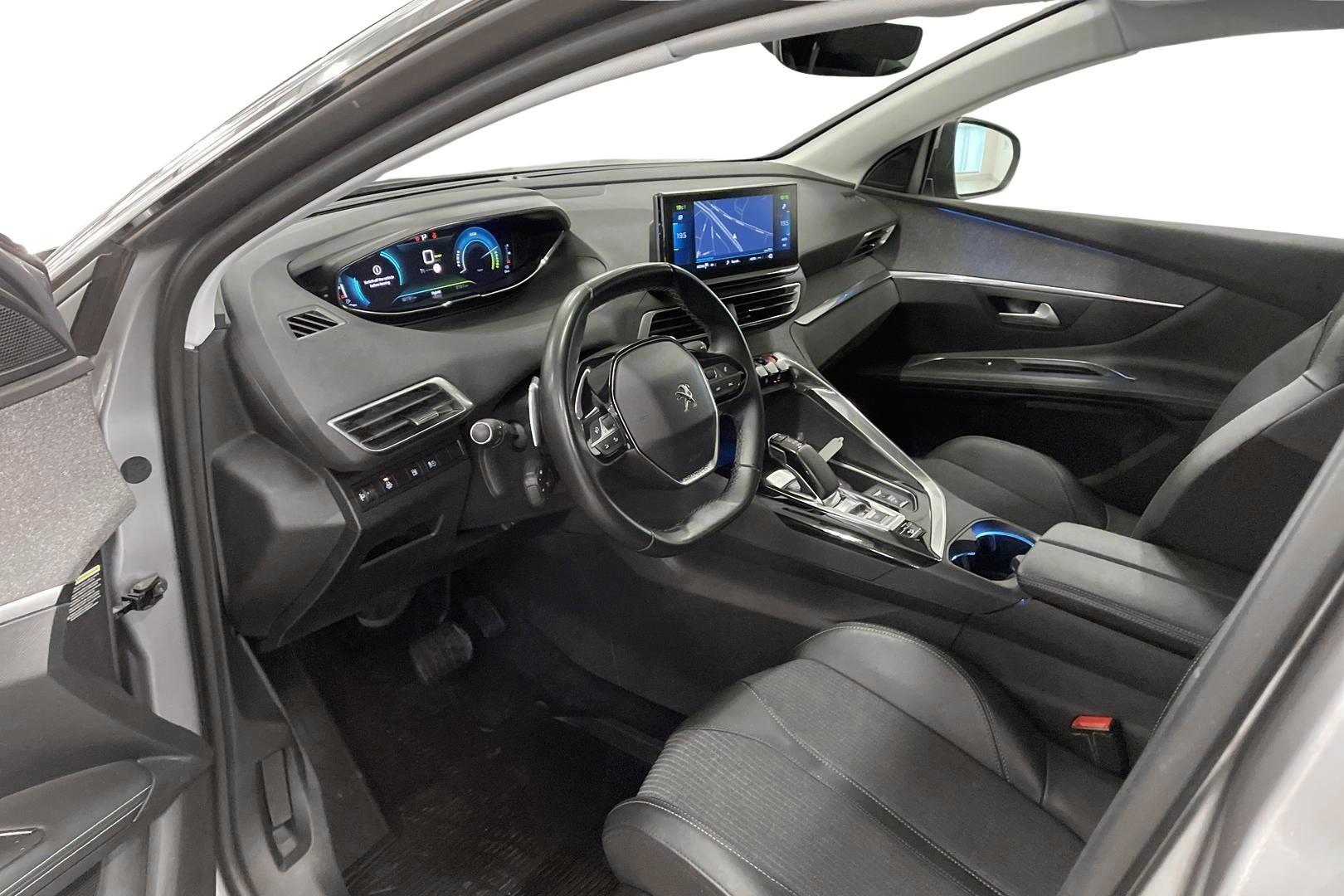 PEUGEOT 3008 2021