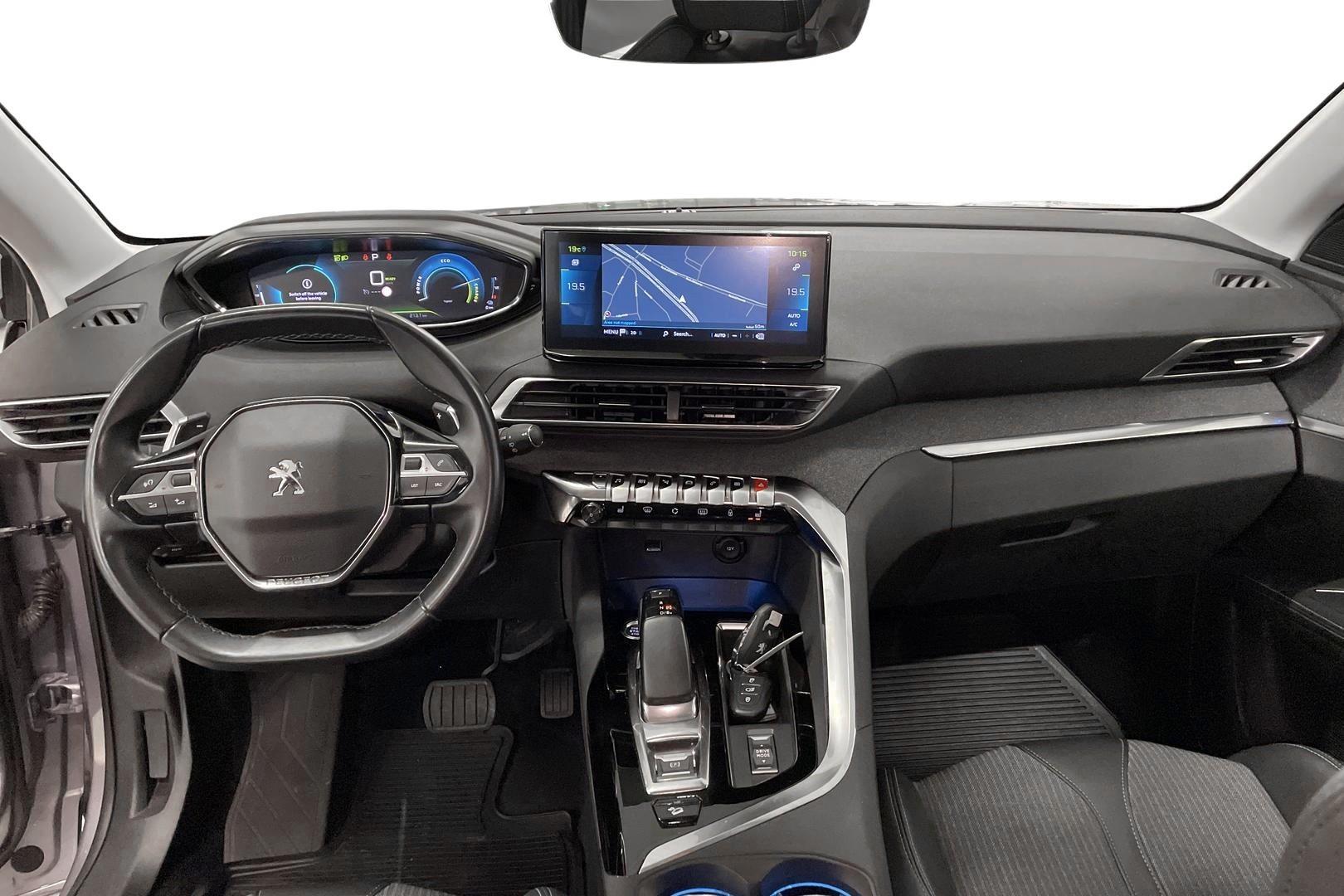 PEUGEOT 3008 2021
