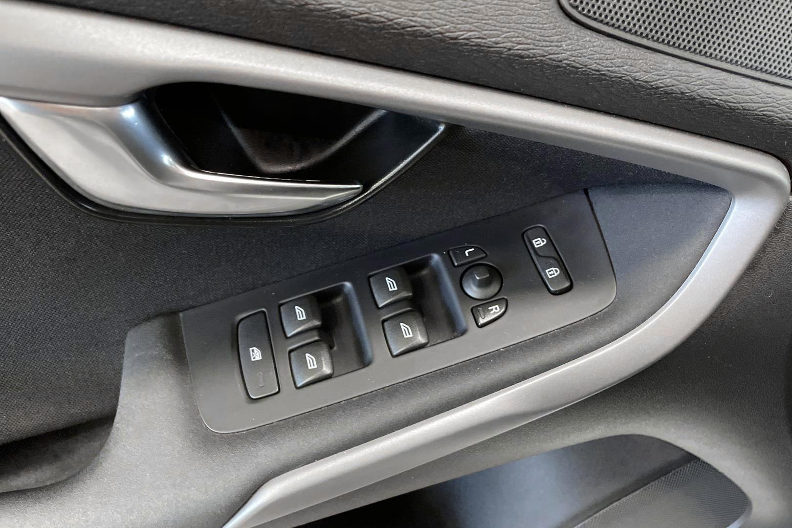 Volvo V40 2015