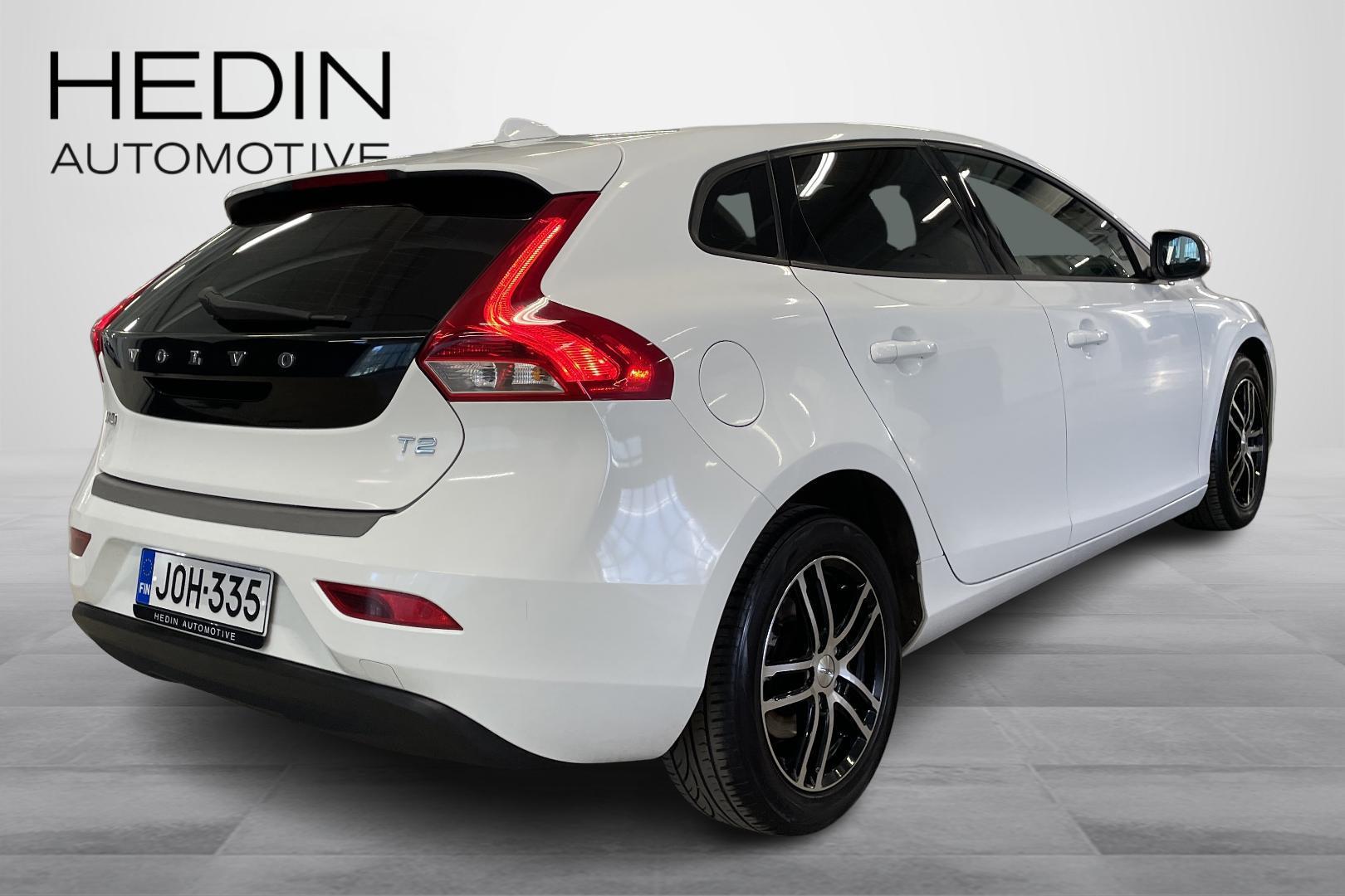 Volvo V40 2015