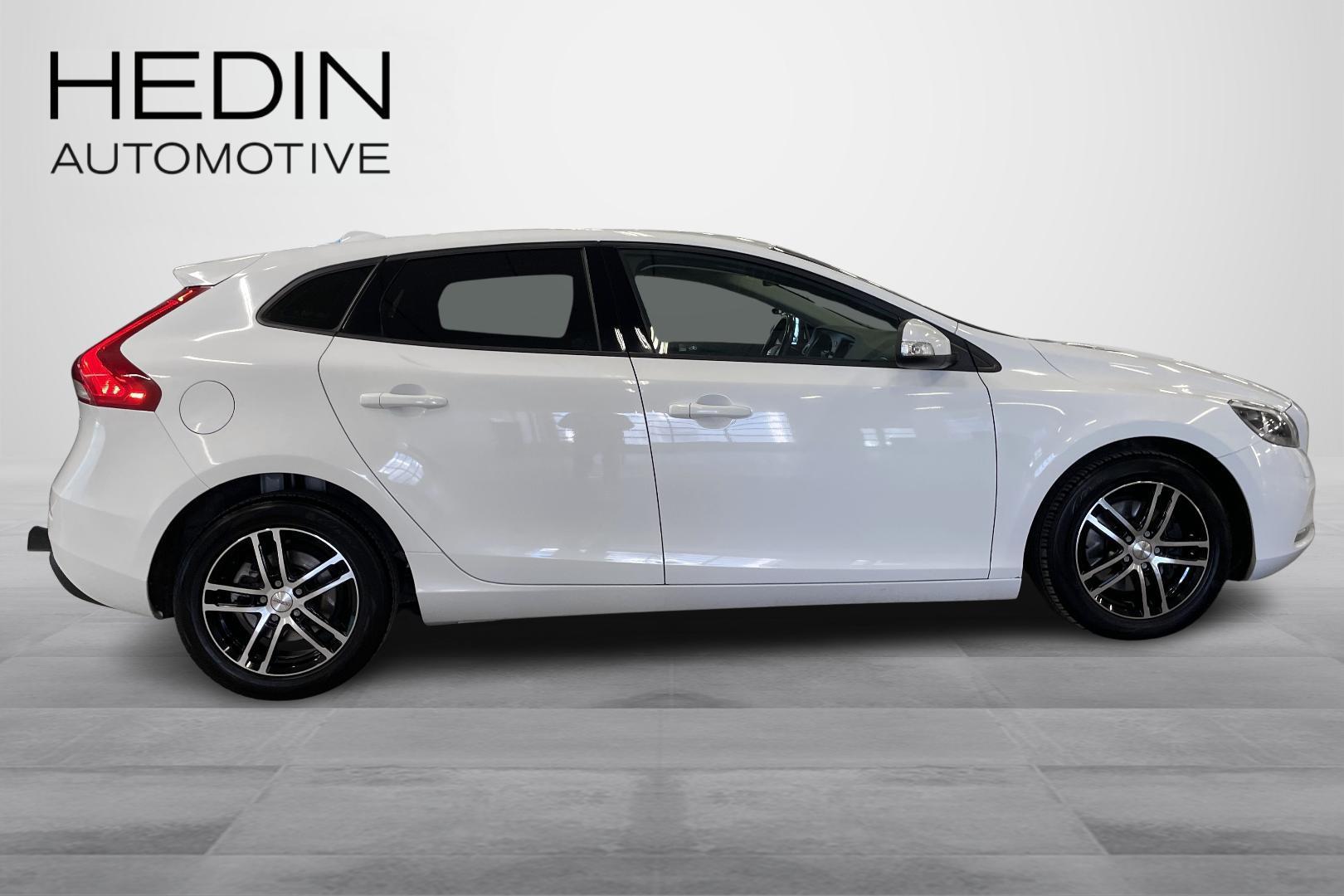Volvo V40 2015