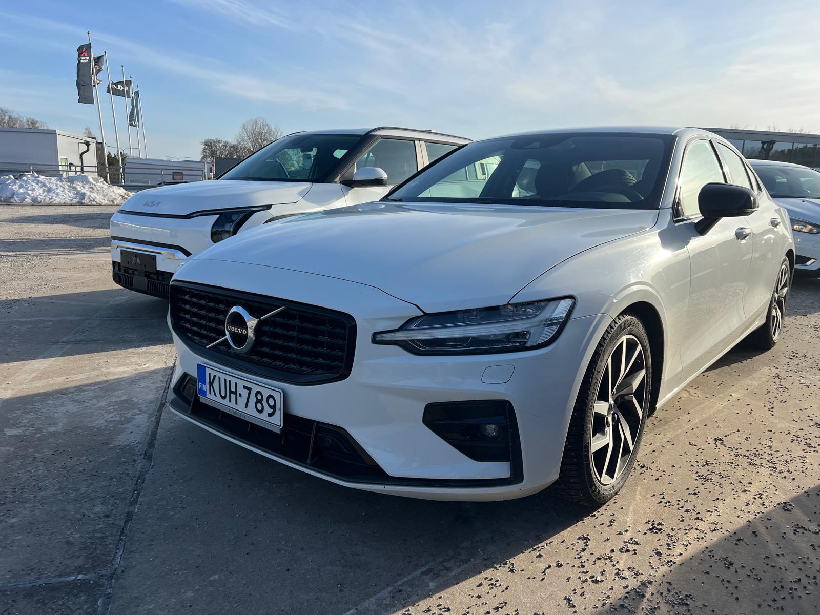 VOLVO S60 2021