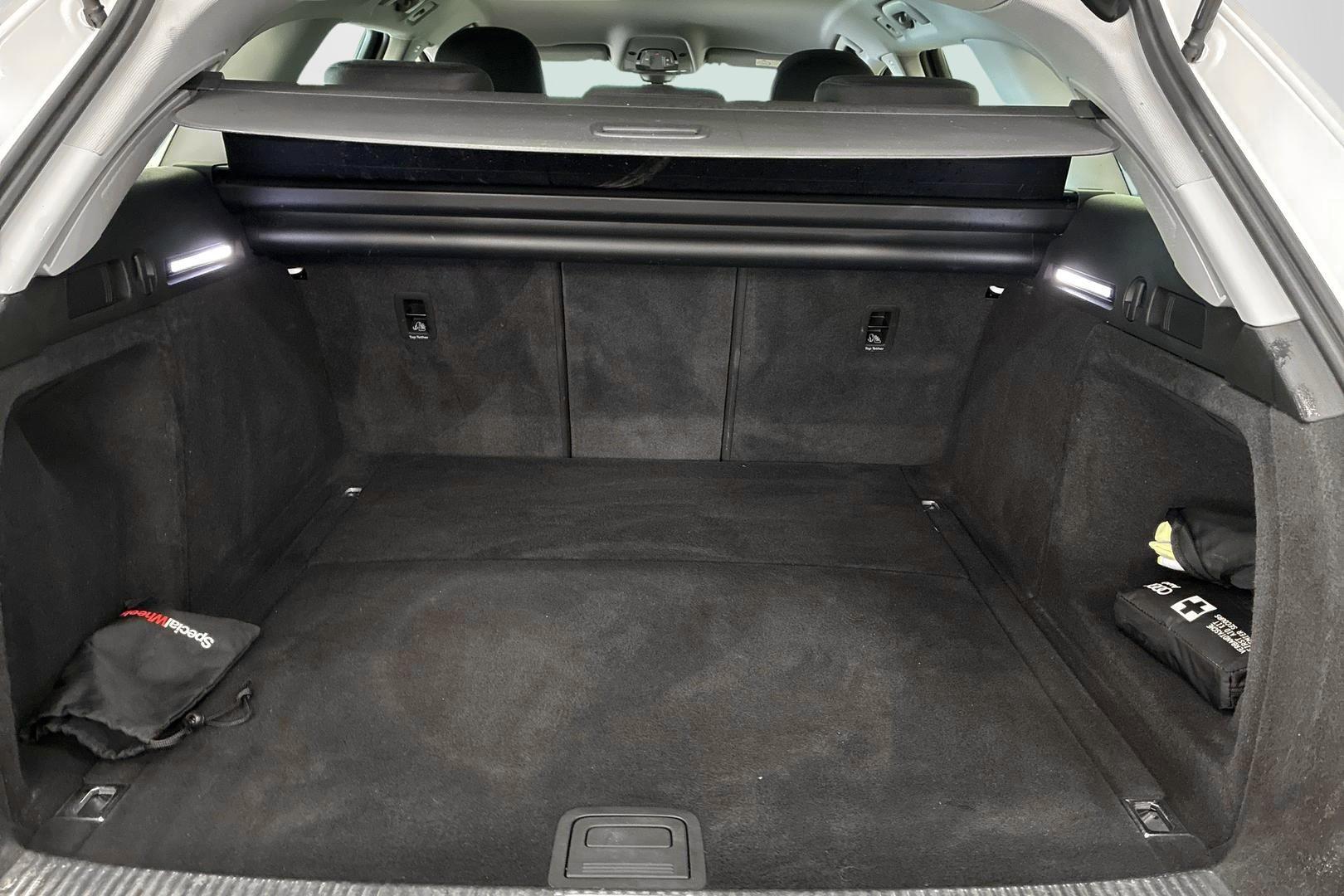 AUDI A4 2022