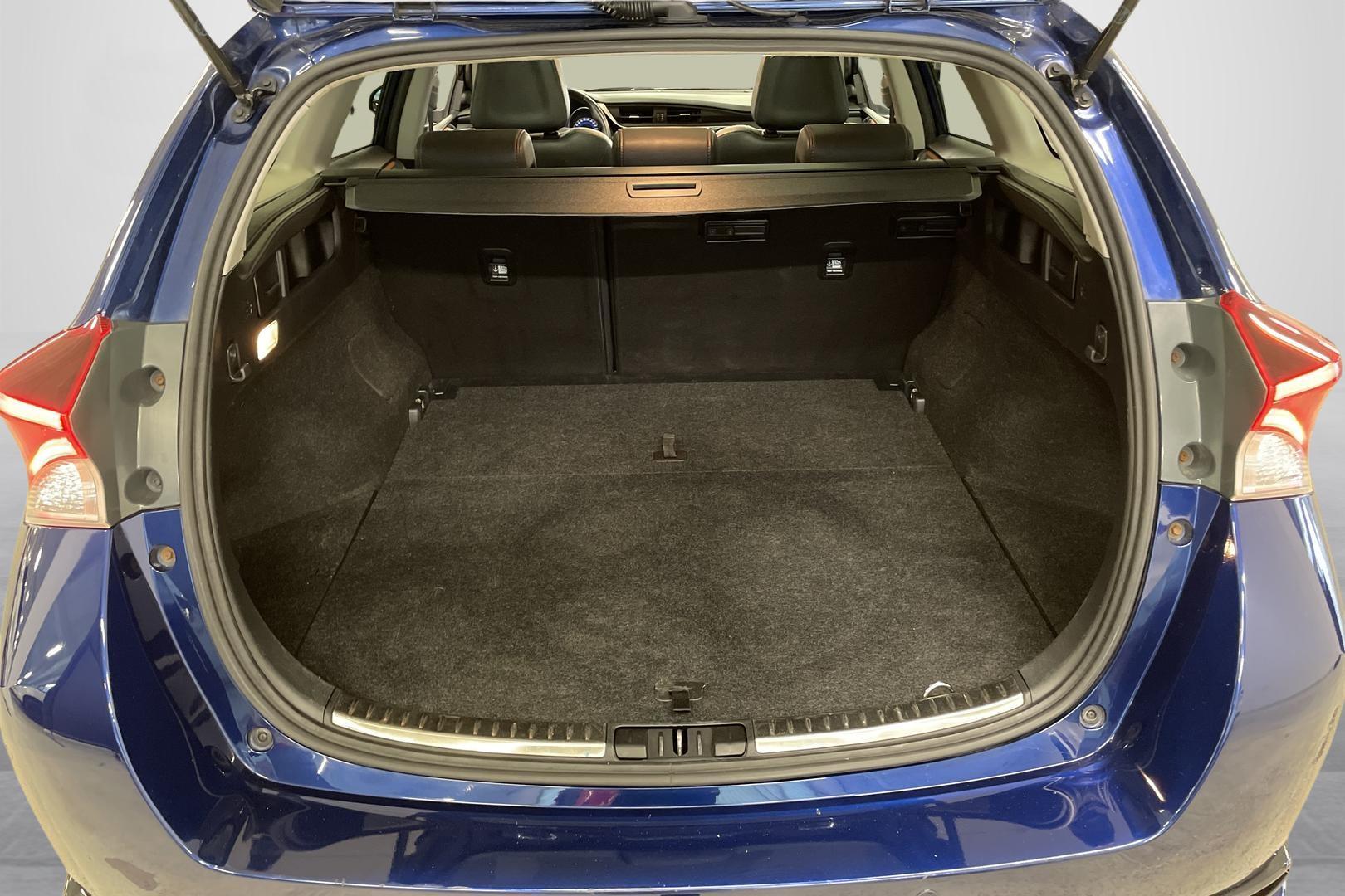 Toyota Auris 2016