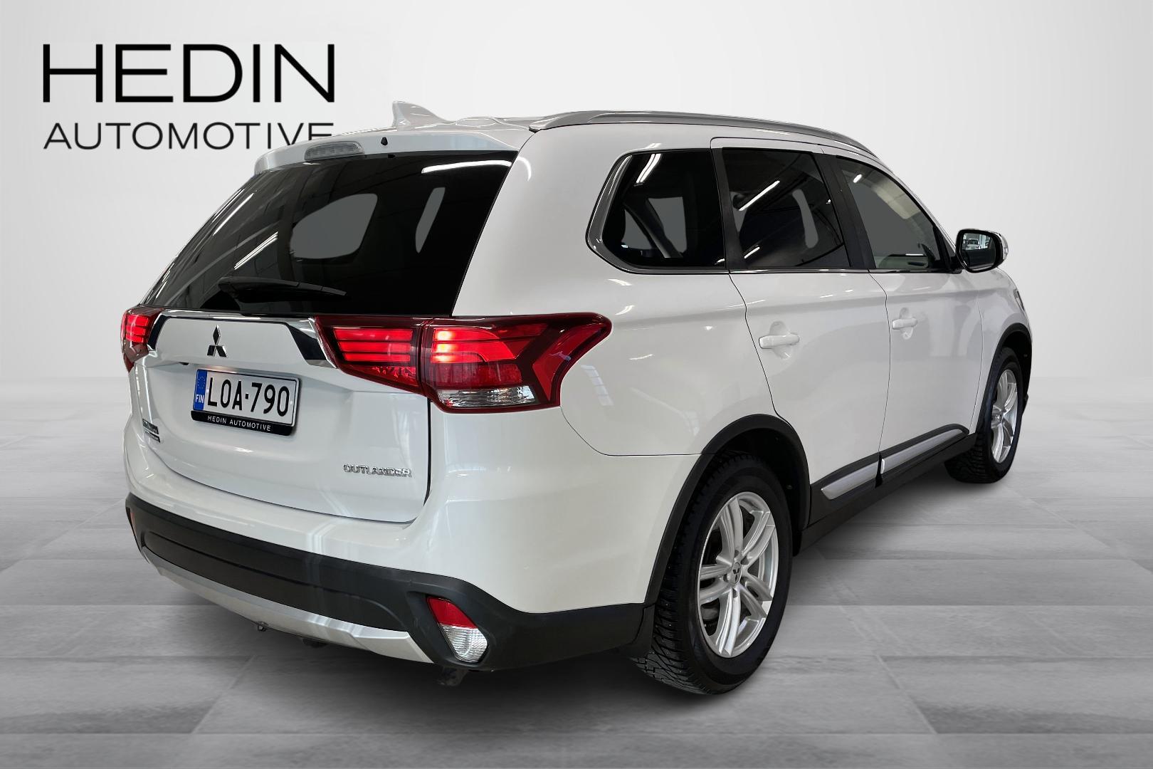 MITSUBISHI Outlander 2017