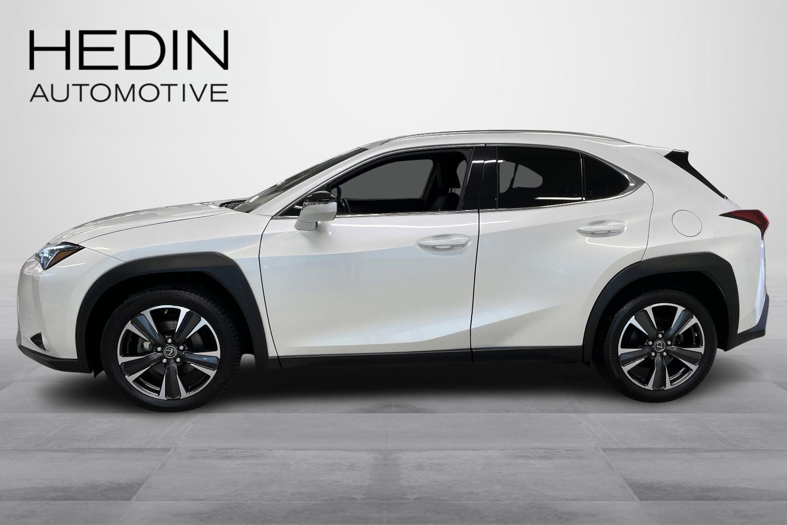 Lexus UX 5