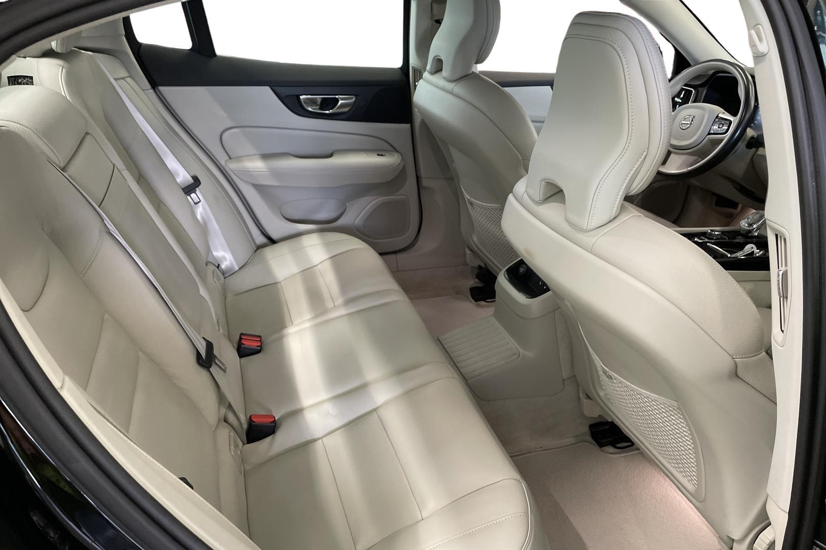 Volvo S60 11