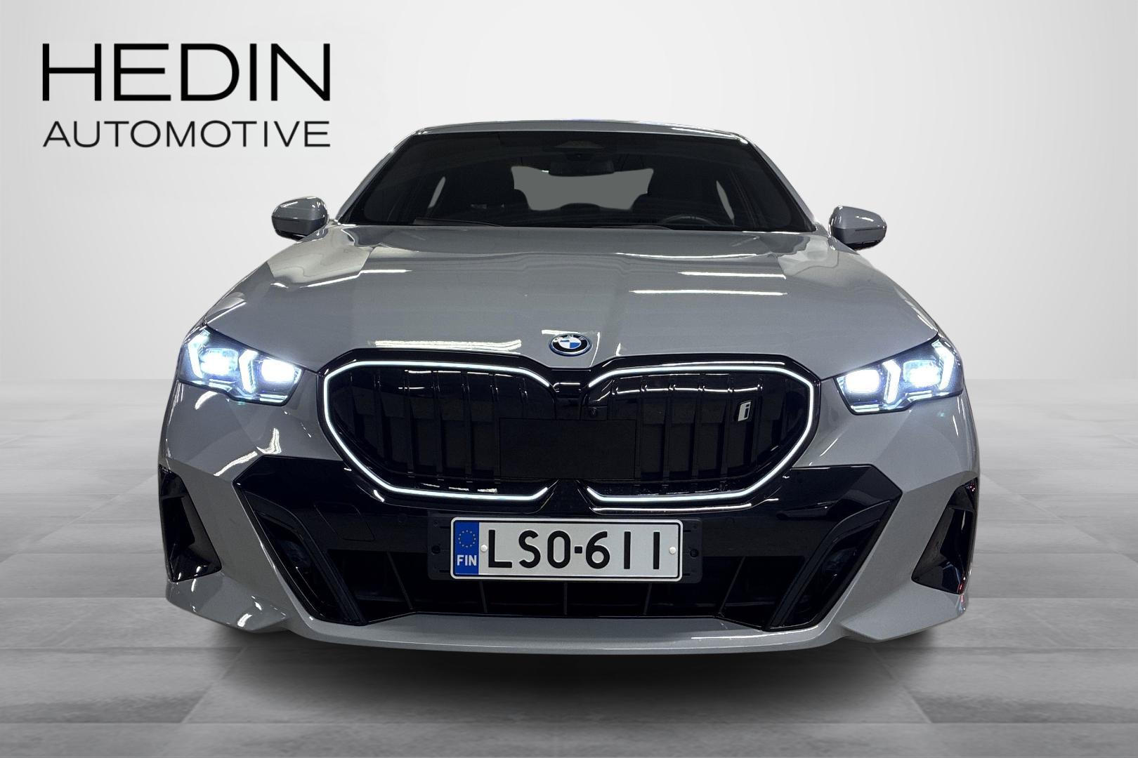 BMW i5 2024