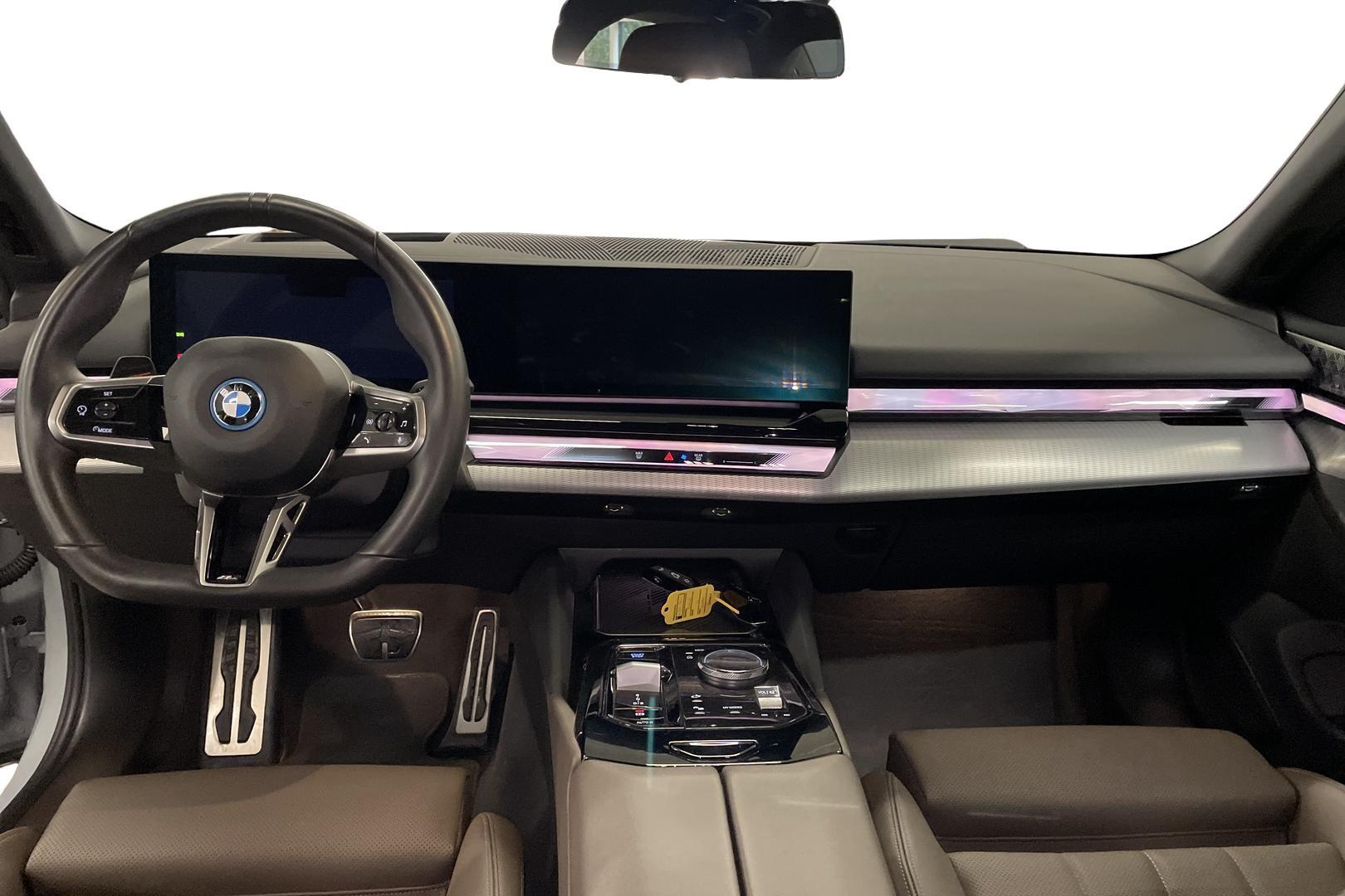 BMW i5 2024