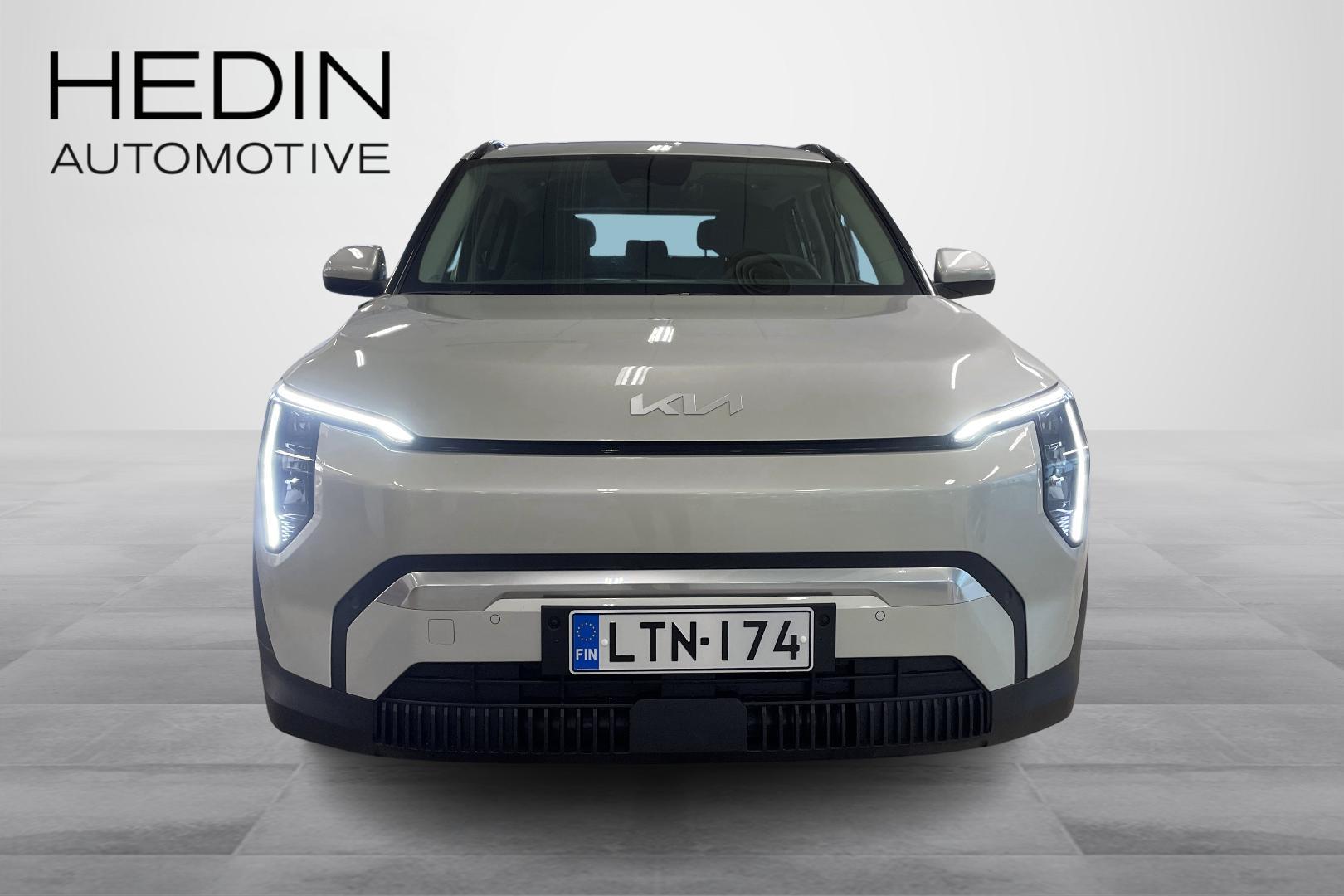 Kia EV3 4