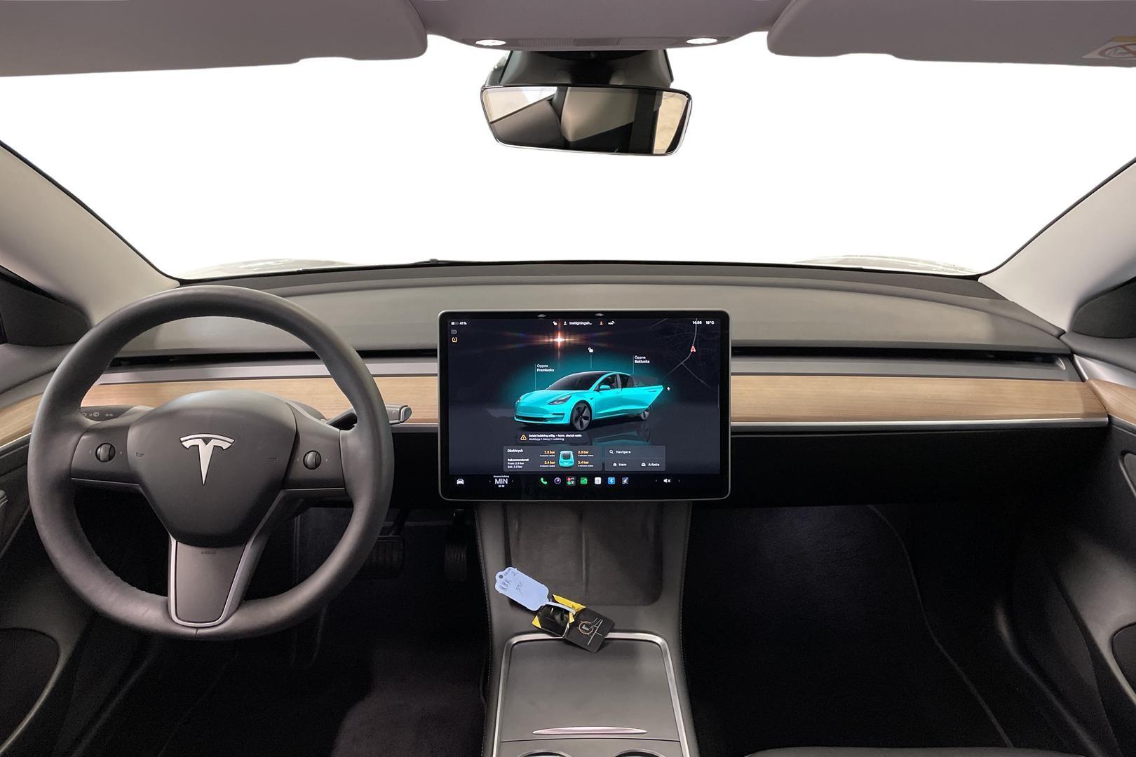 Tesla Model 3 2023