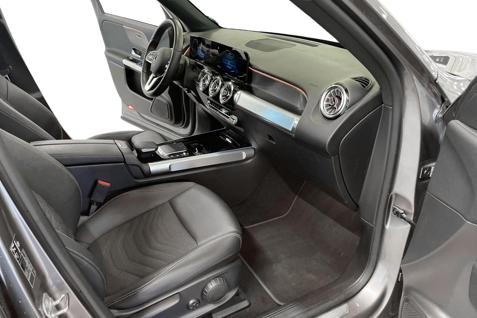 Mercedes-Benz EQB 2024