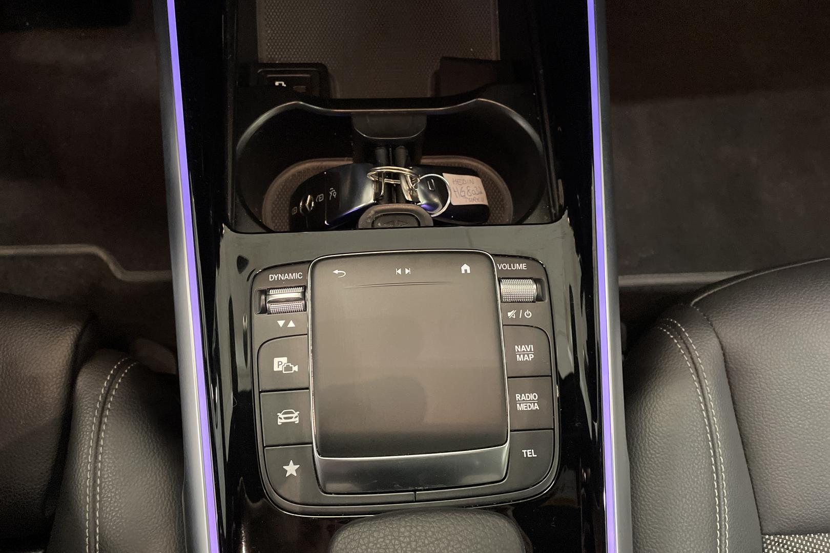 Mercedes-Benz EQB 2024