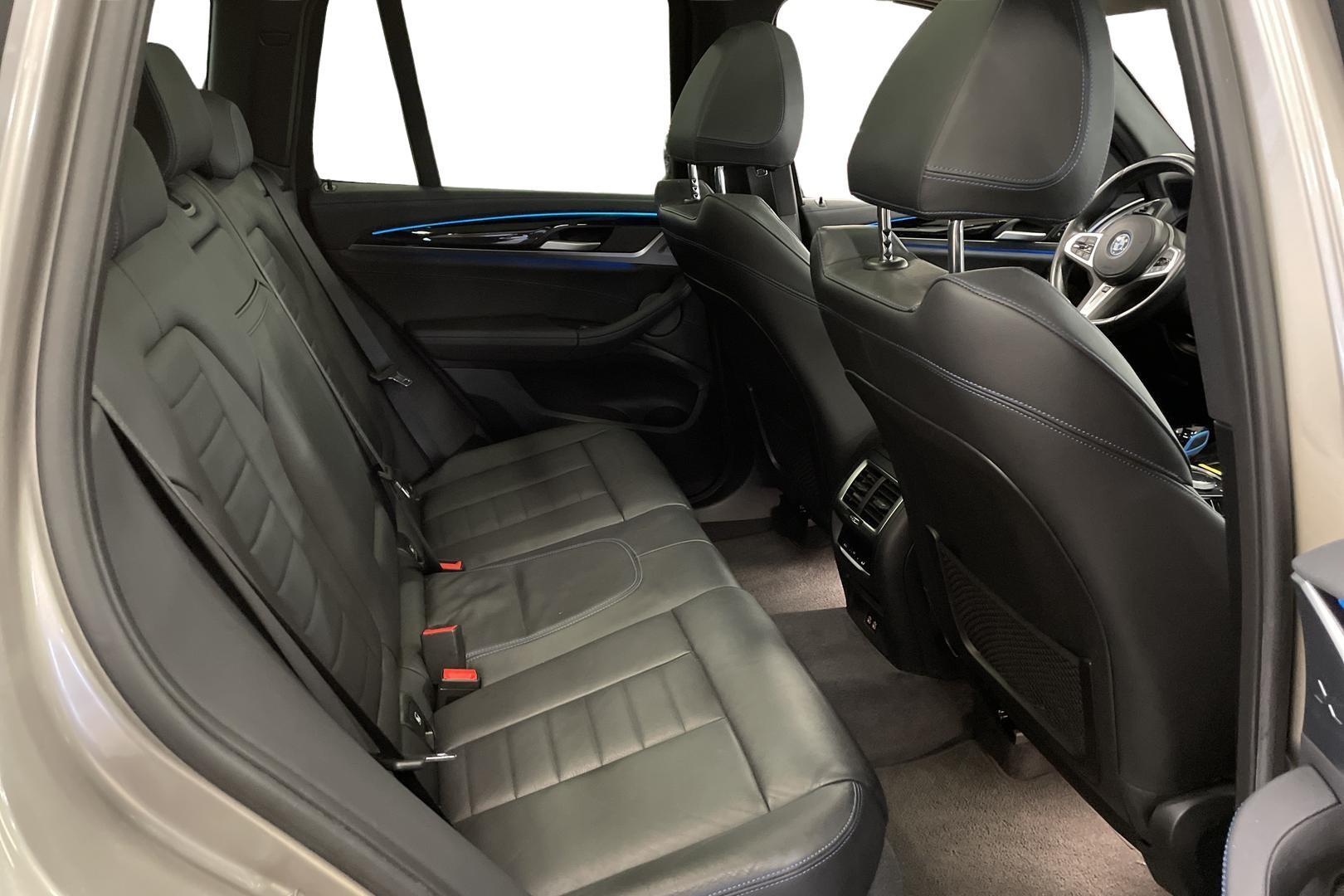 BMW iX3 2023