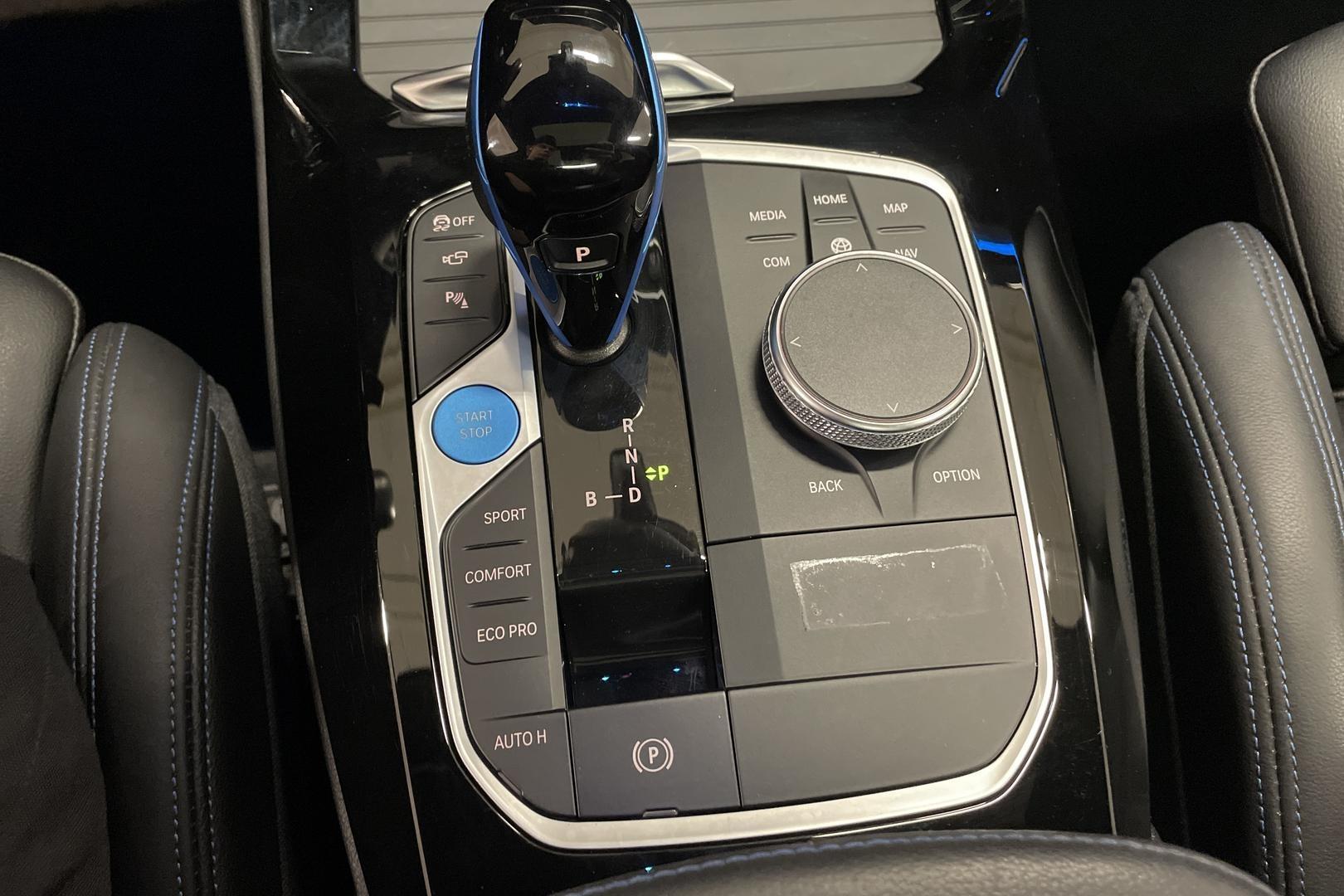 BMW iX3 2023