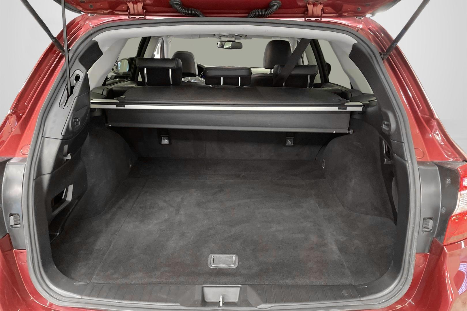Subaru Outback 2016